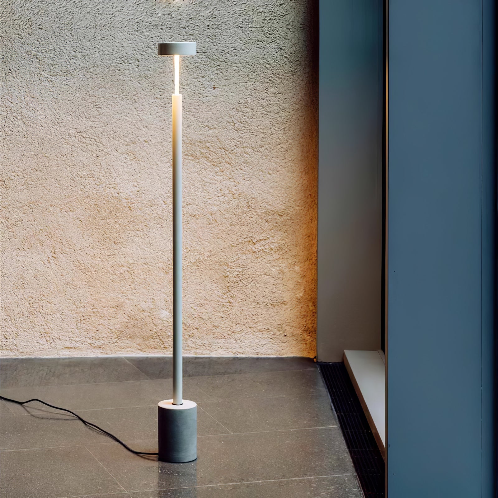 Circa Minimalist Rotatable Floor Lamp-Neutral Decor
