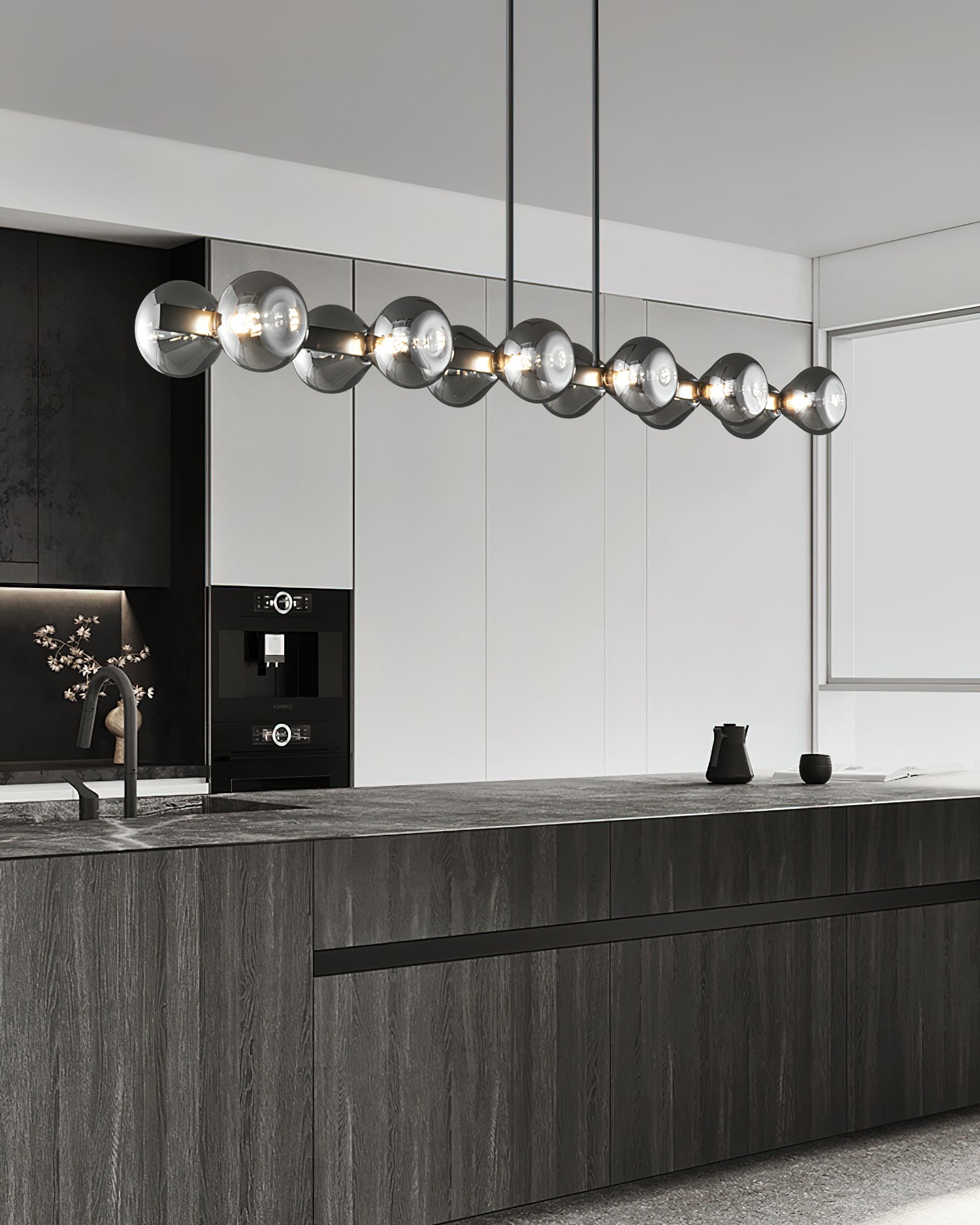Lustra Chandelier Black Frame Smoked Glass Bold-Neutral Decor