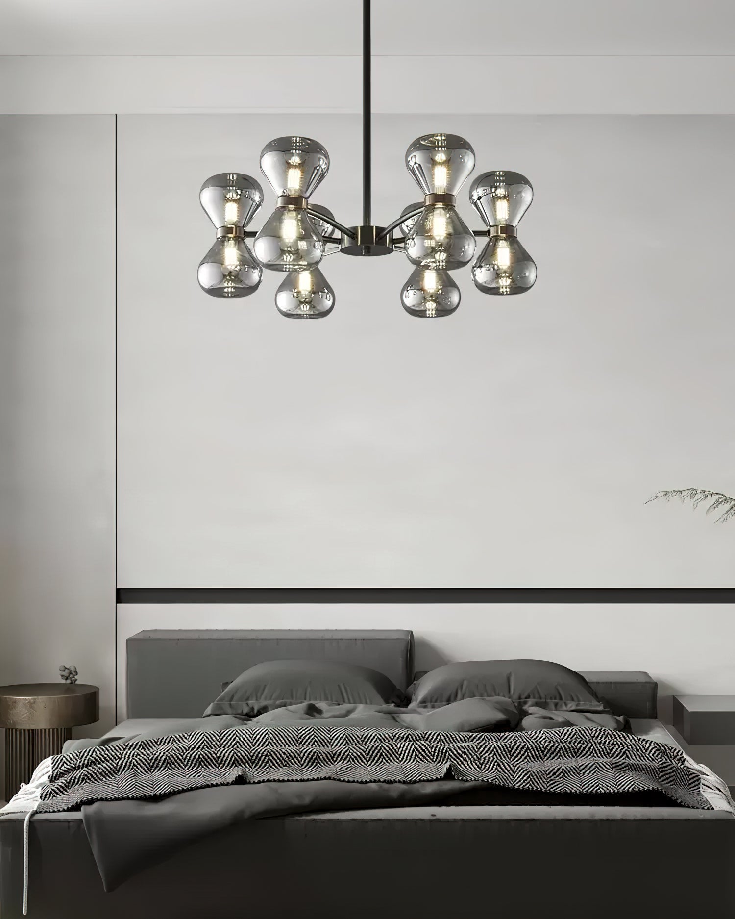 Lustra Chandelier Black Frame Smoked Glass Bold-Neutral Decor