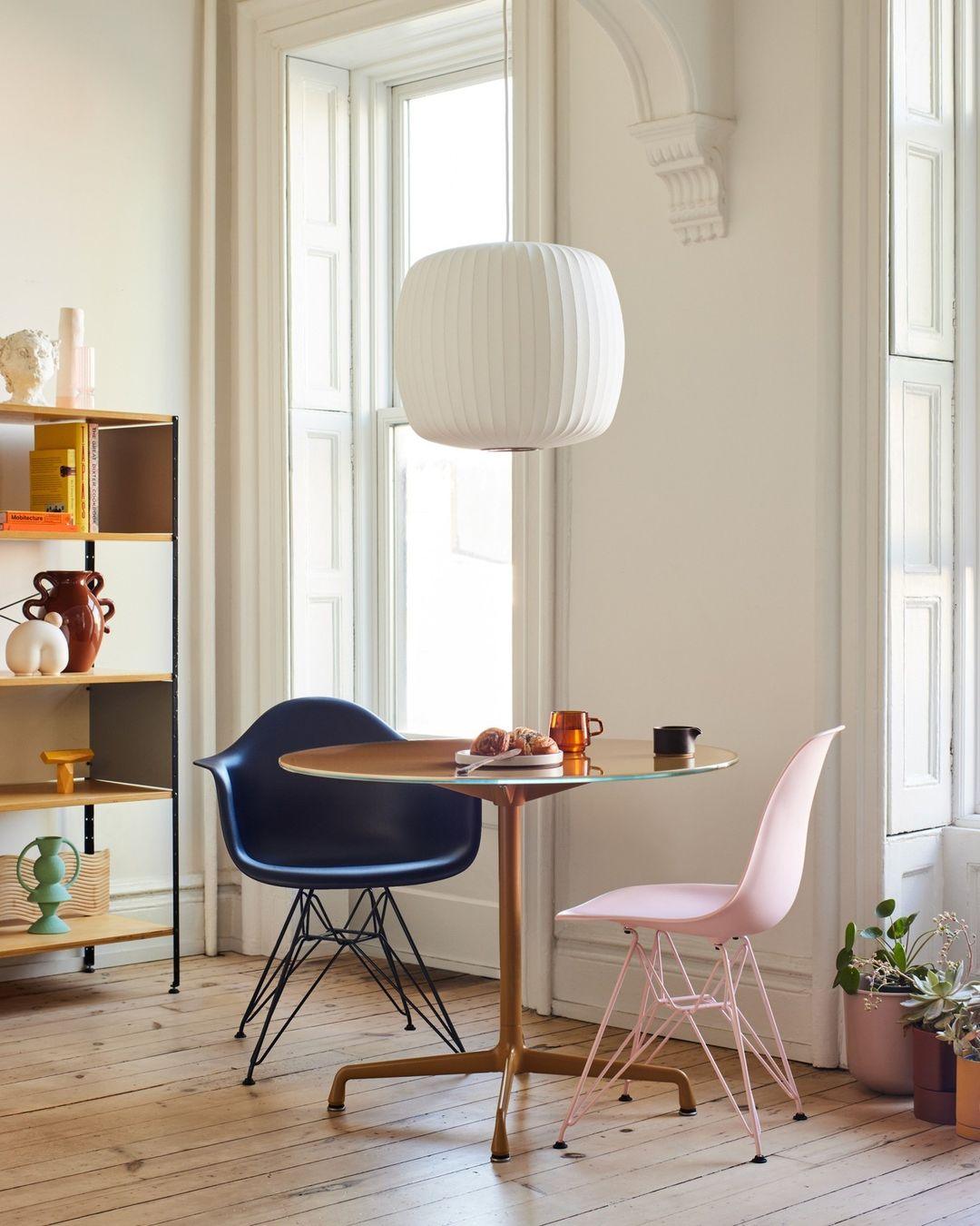 Alvaris White Modern Pendant Light