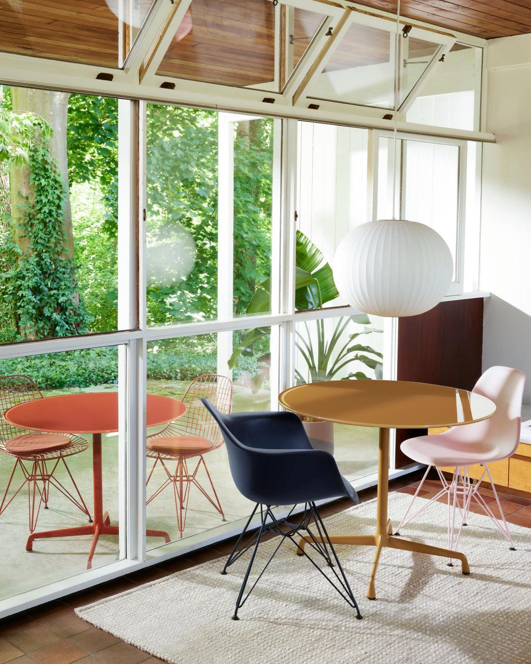 Alvaris White Modern Pendant Light