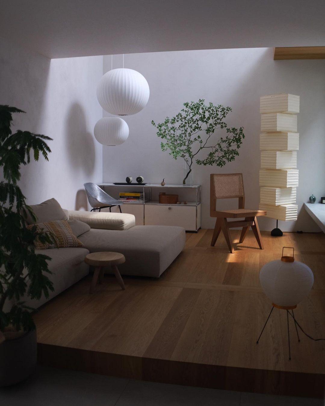Alvaris White Modern Pendant Light