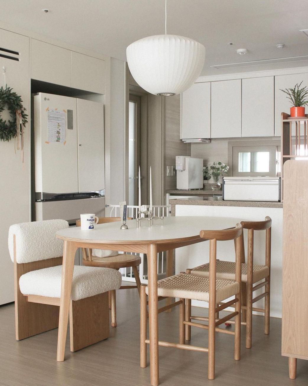 Alvaris White Modern Pendant Light