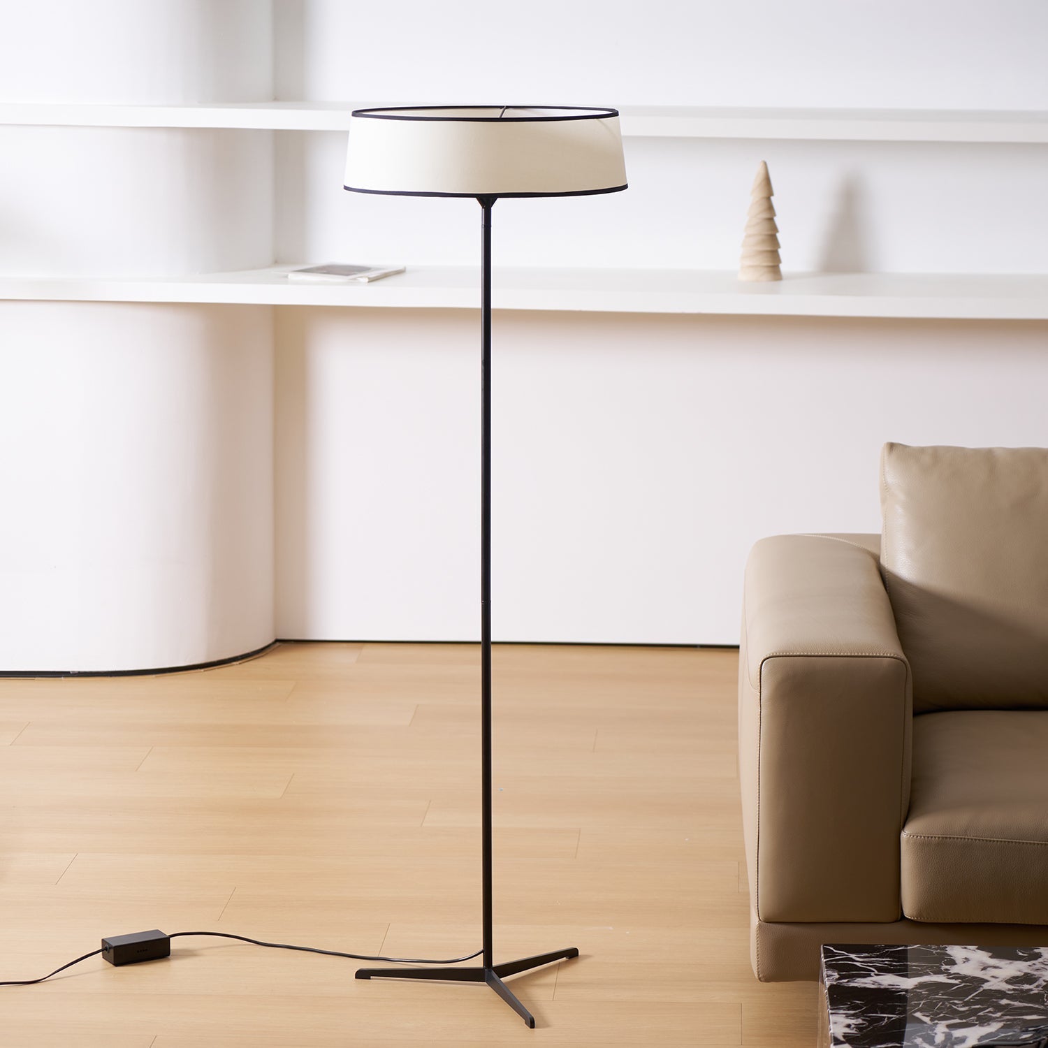 Zemaryre Modern Floor Lamp-Neutral Decor