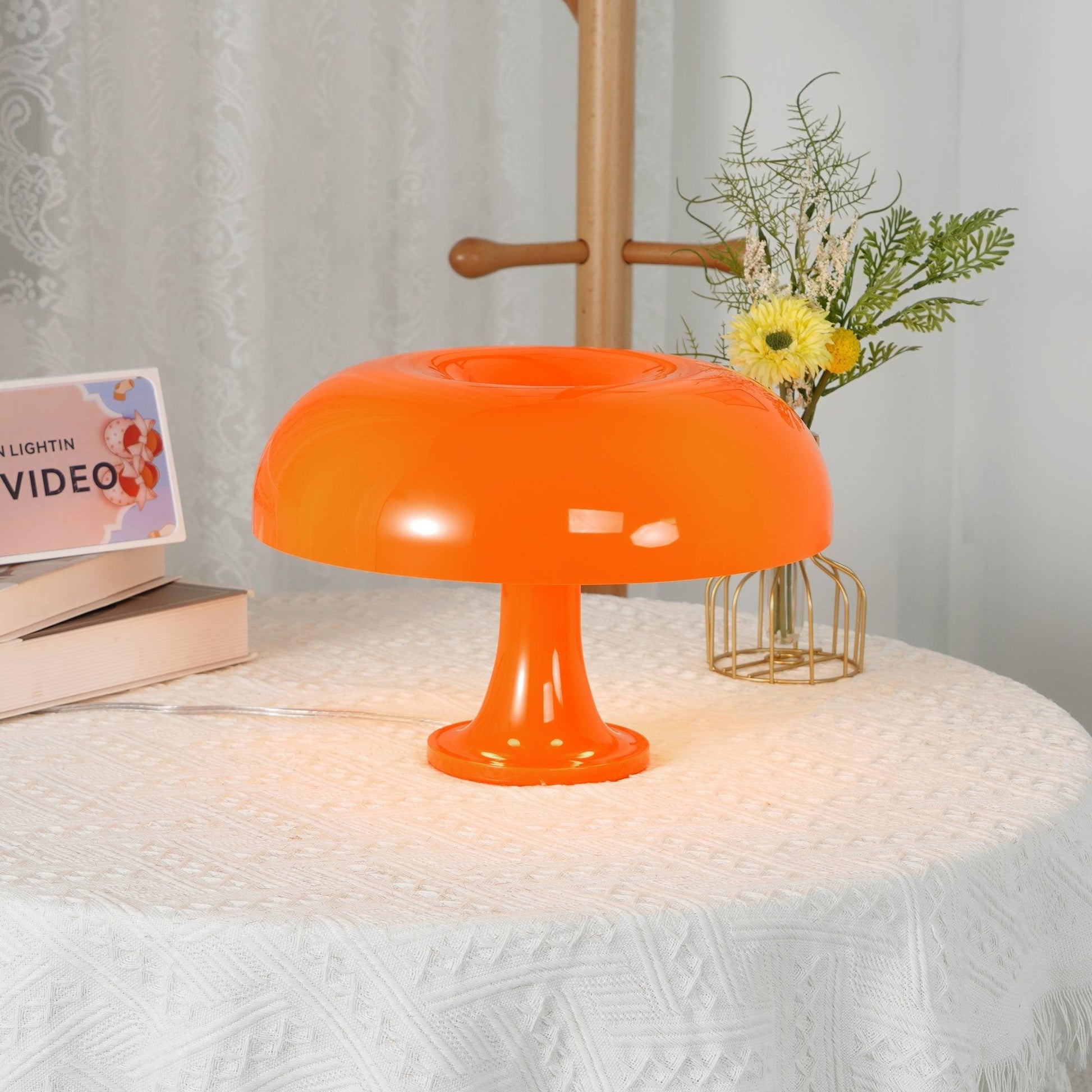 Talinor Playful Retro Table Lamp-Neutral Decor