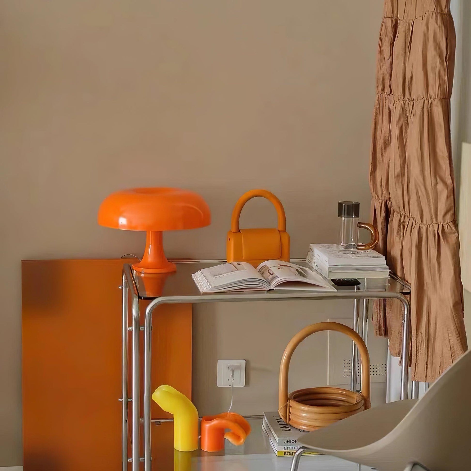 Talinor Playful Retro Table Lamp-Neutral Decor