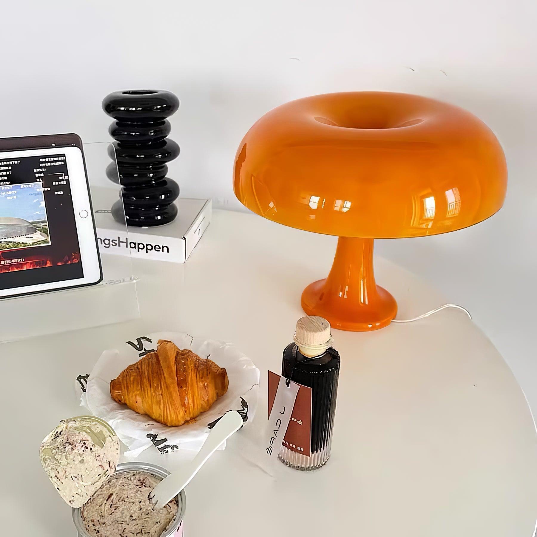 Talinor Playful Retro Table Lamp-Neutral Decor