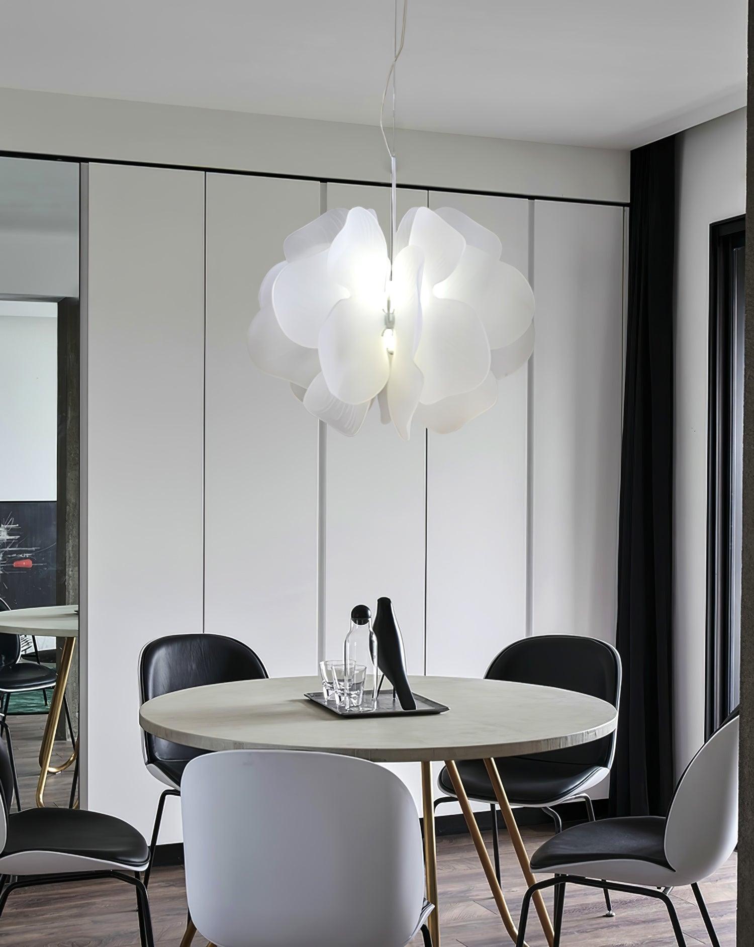 Lustra Pendant Light Plastic Floral-Neutral Decor