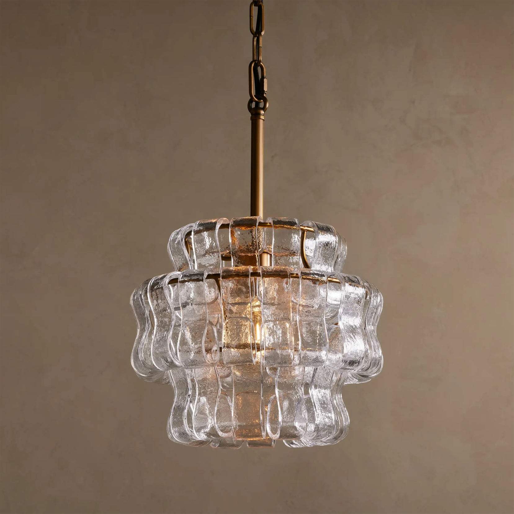 Diagram showing the dimensions of the Nirsa Pendant Light: Diameter 33cm, Height 27cm.