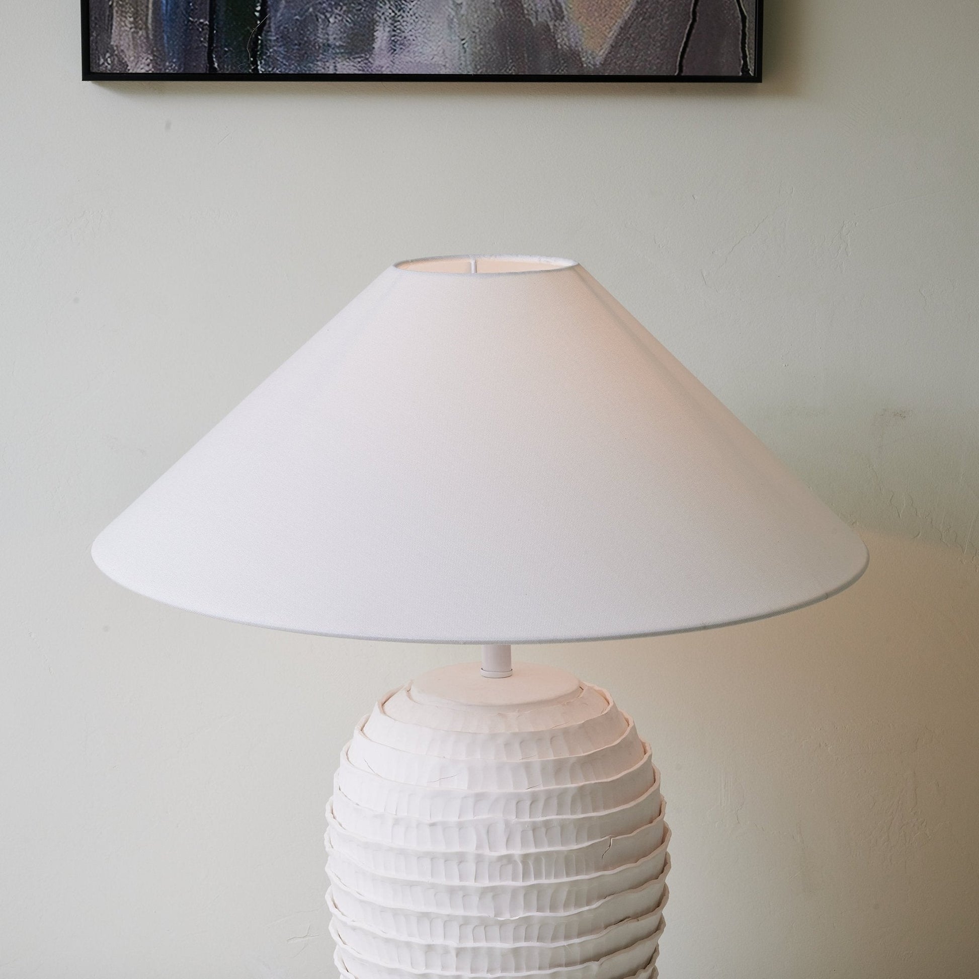 Albert Minimalist Table Lamp-Neutral Decor