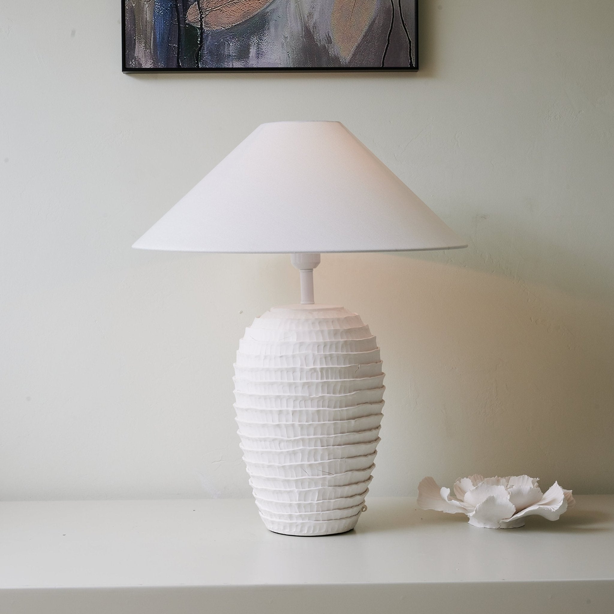 Albert Minimalist Table Lamp-Neutral Decor