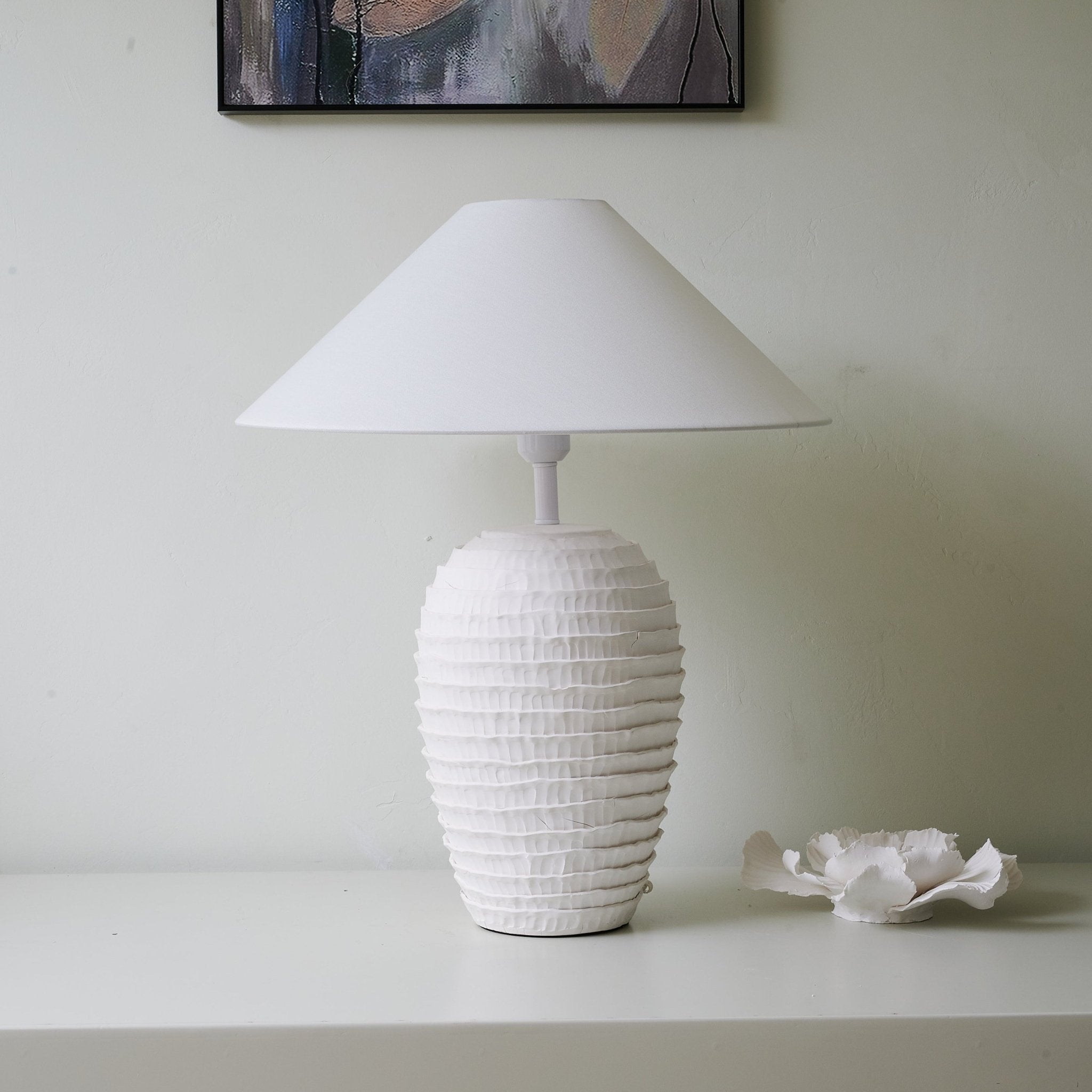 Albert Minimalist Table Lamp-Neutral Decor