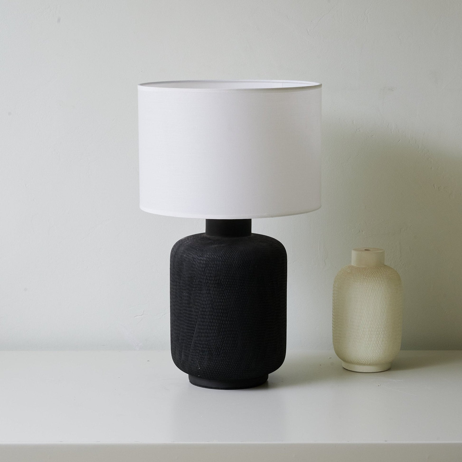 Burce Ceramics Modern Table Lamp-Neutral Decor