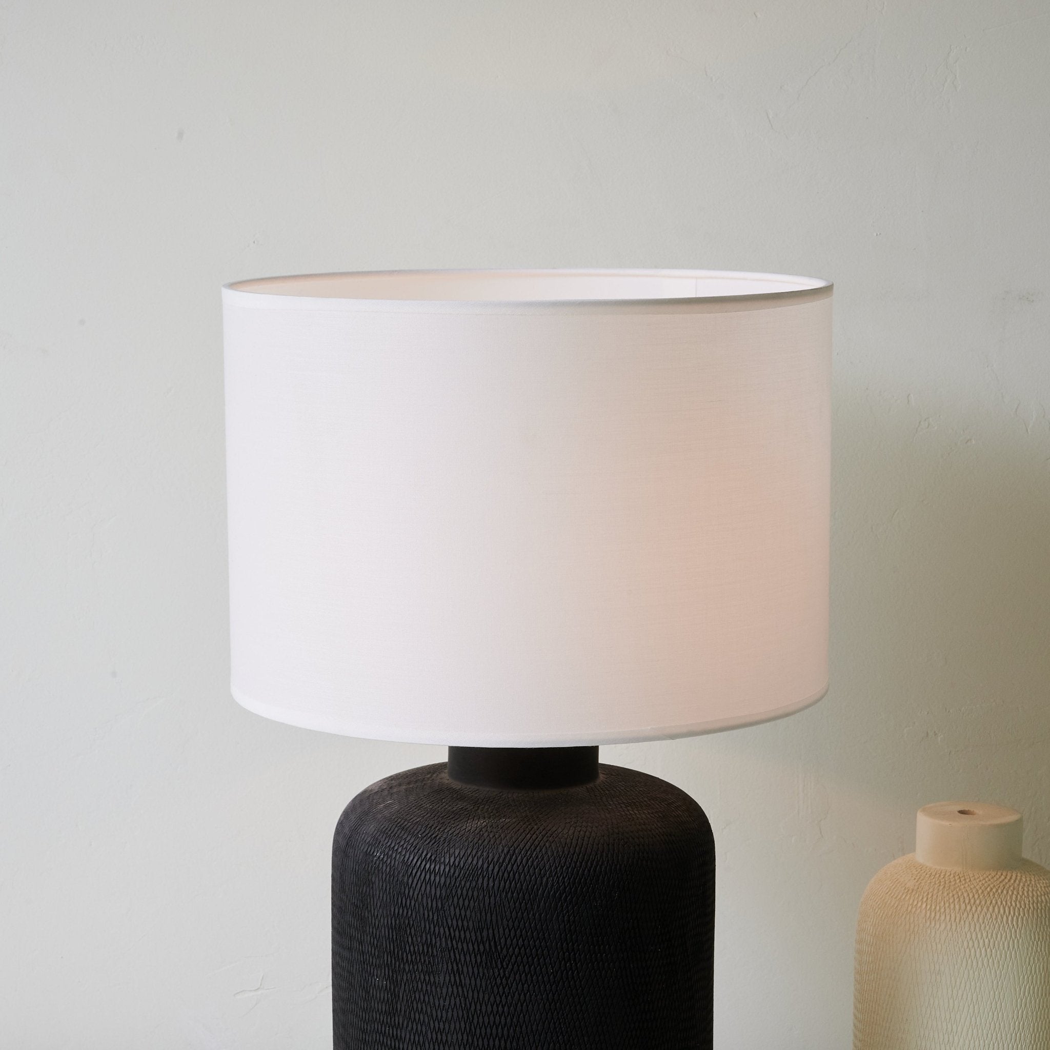 Burce Ceramics Modern Table Lamp-Neutral Decor