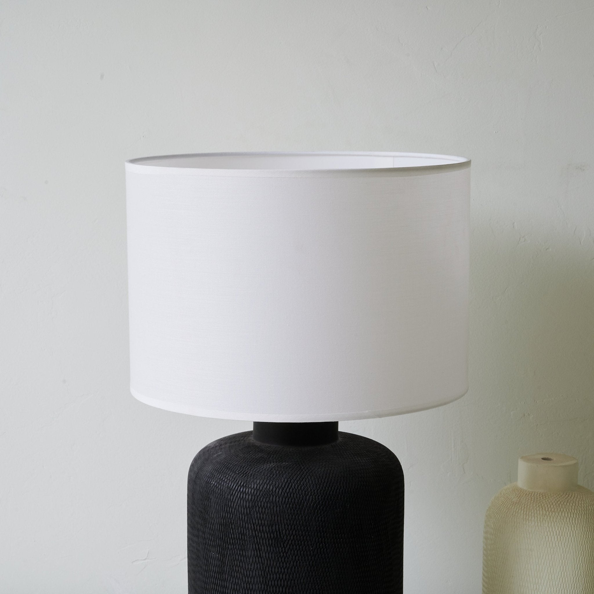 Burce Ceramics Modern Table Lamp-Neutral Decor