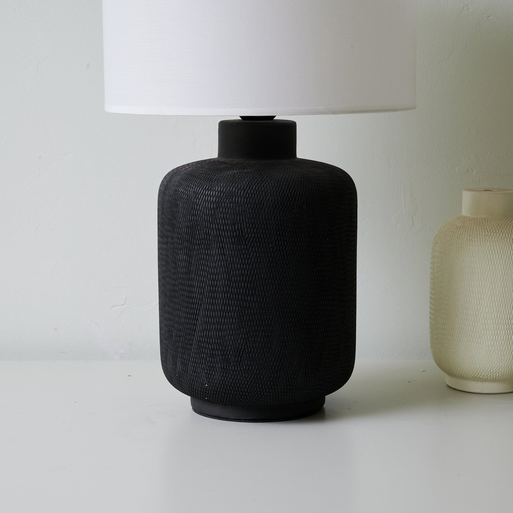 Burce Ceramics Modern Table Lamp-Neutral Decor