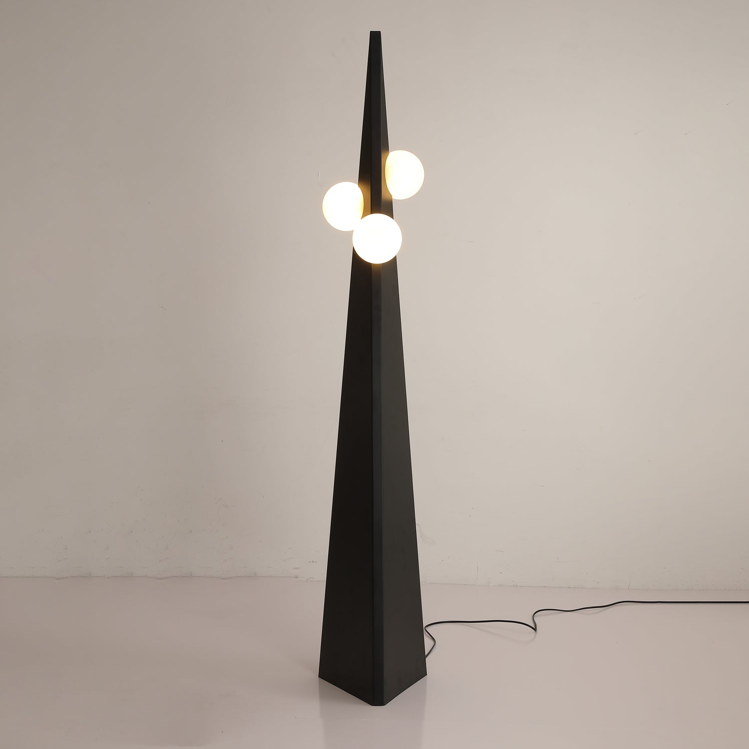 Lymarora Sculptural Floor Lamp-Neutral Decor