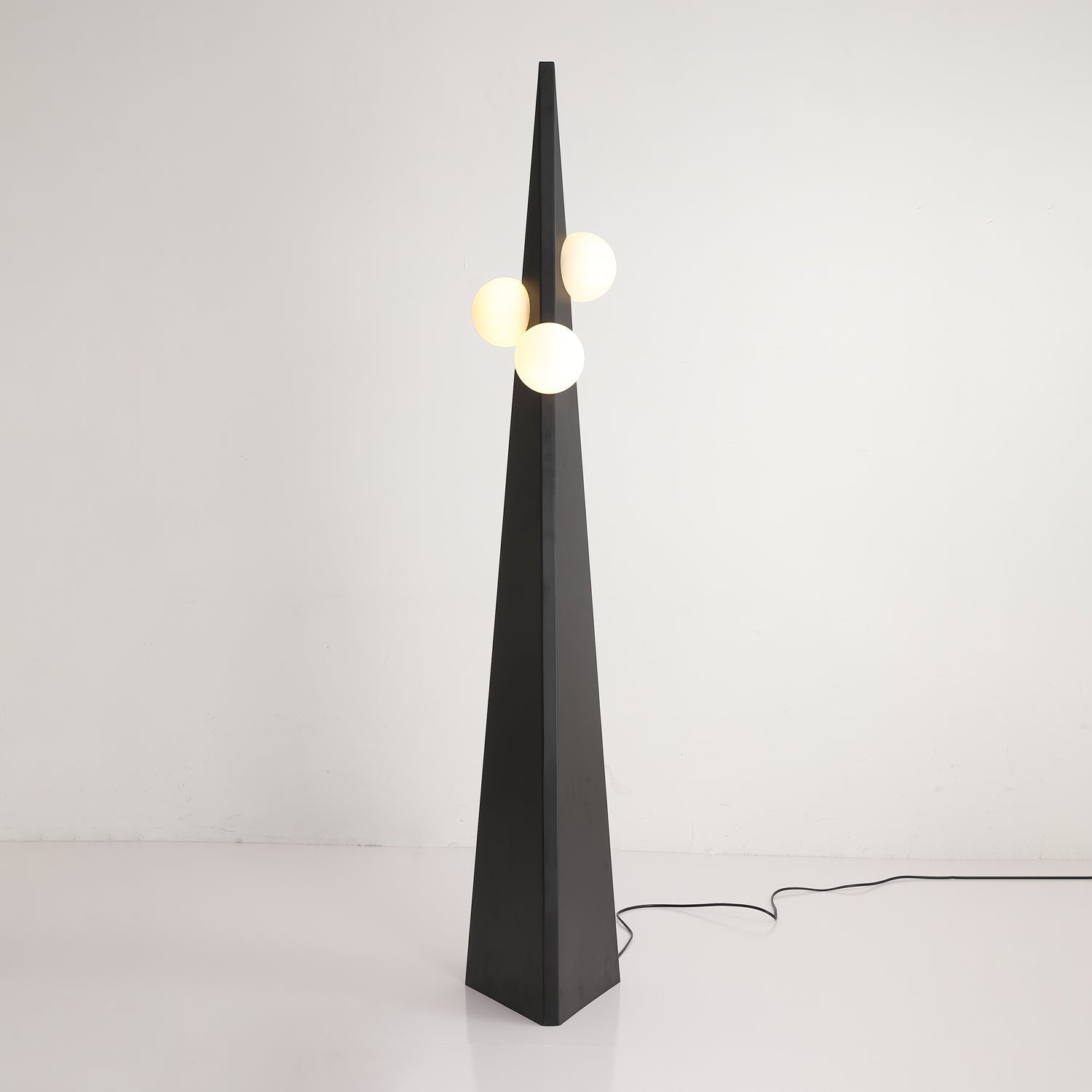 Lymarora Sculptural Floor Lamp-Neutral Decor