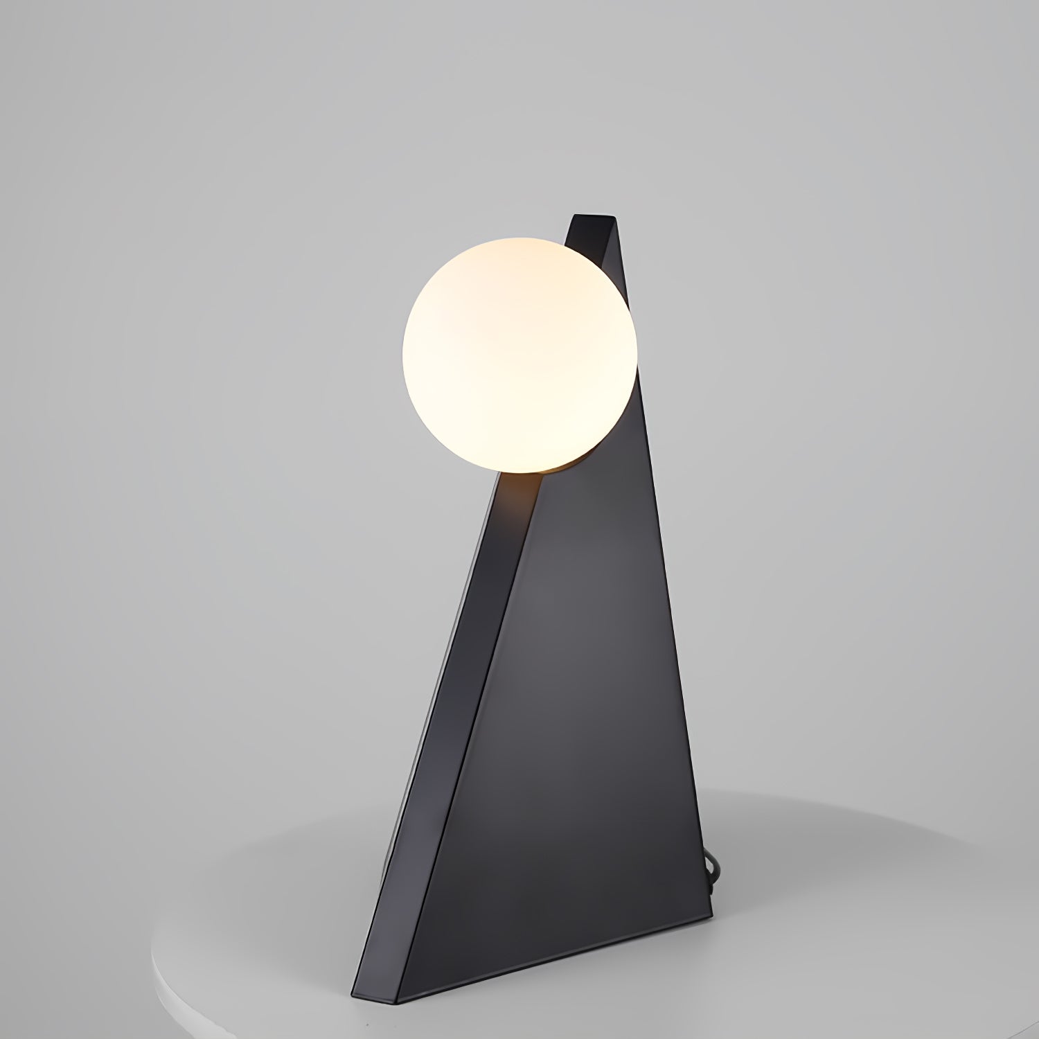 Nixie Geometric Glass Table Lamp-Neutral Decor