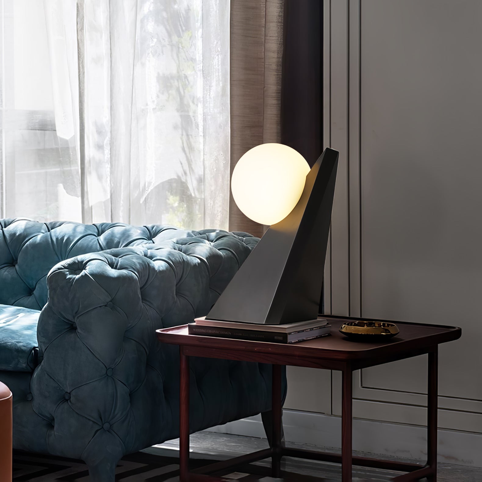 Nixie Geometric Glass Table Lamp-Neutral Decor