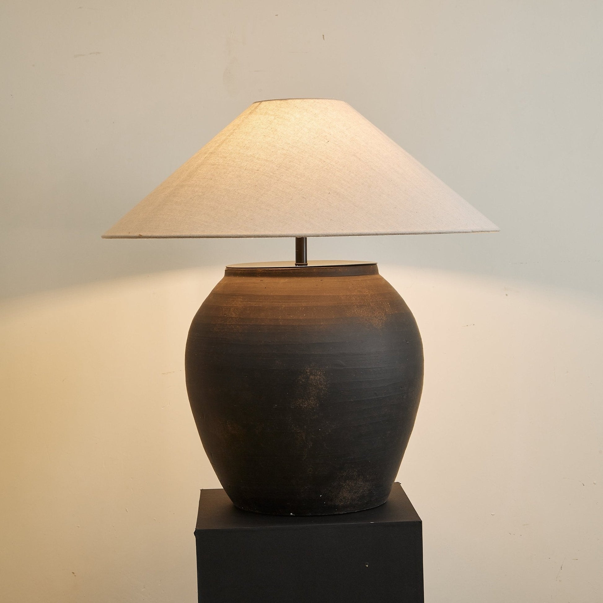 Eloise Modern Table Lamp-Neutral Decor