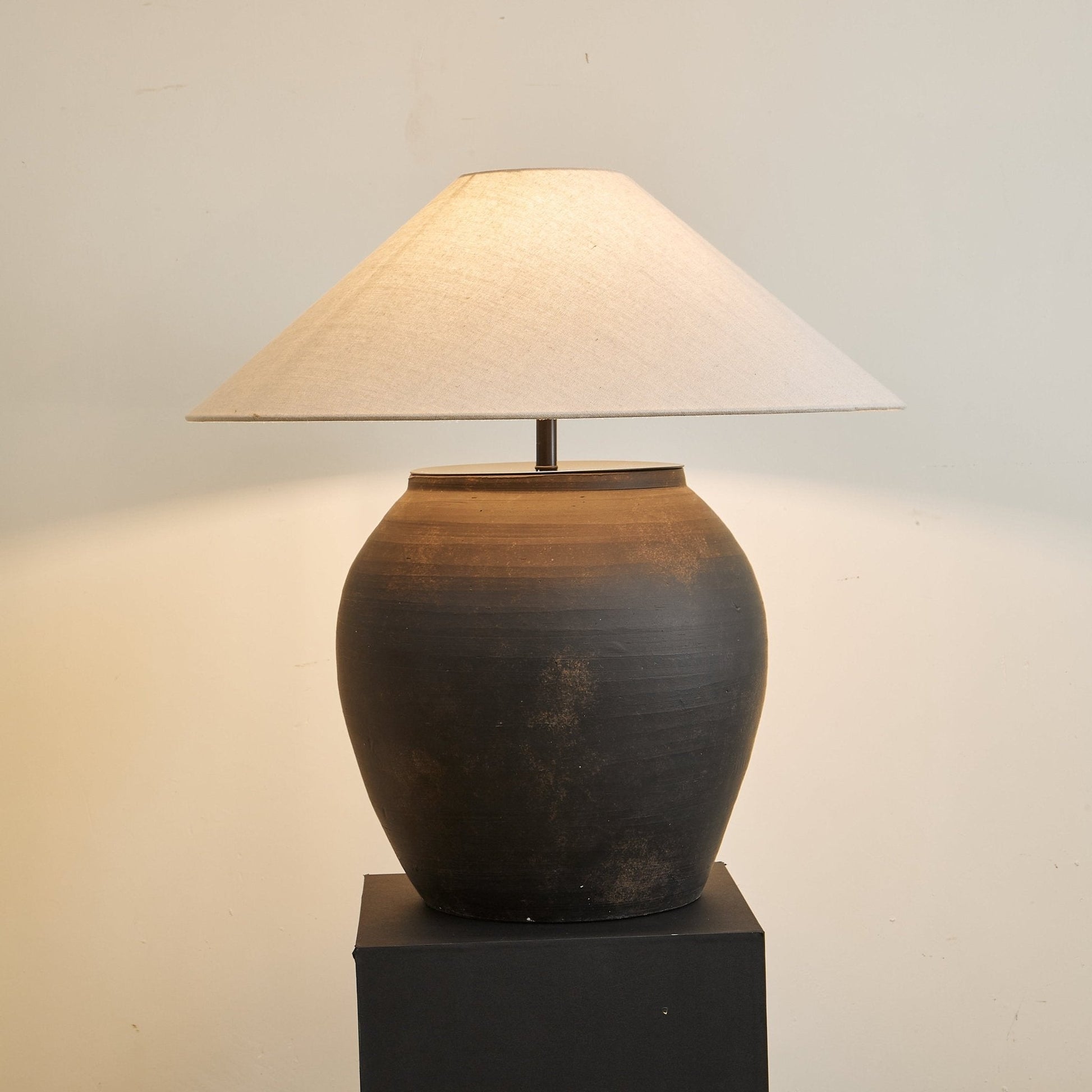 Eloise Modern Table Lamp-Neutral Decor