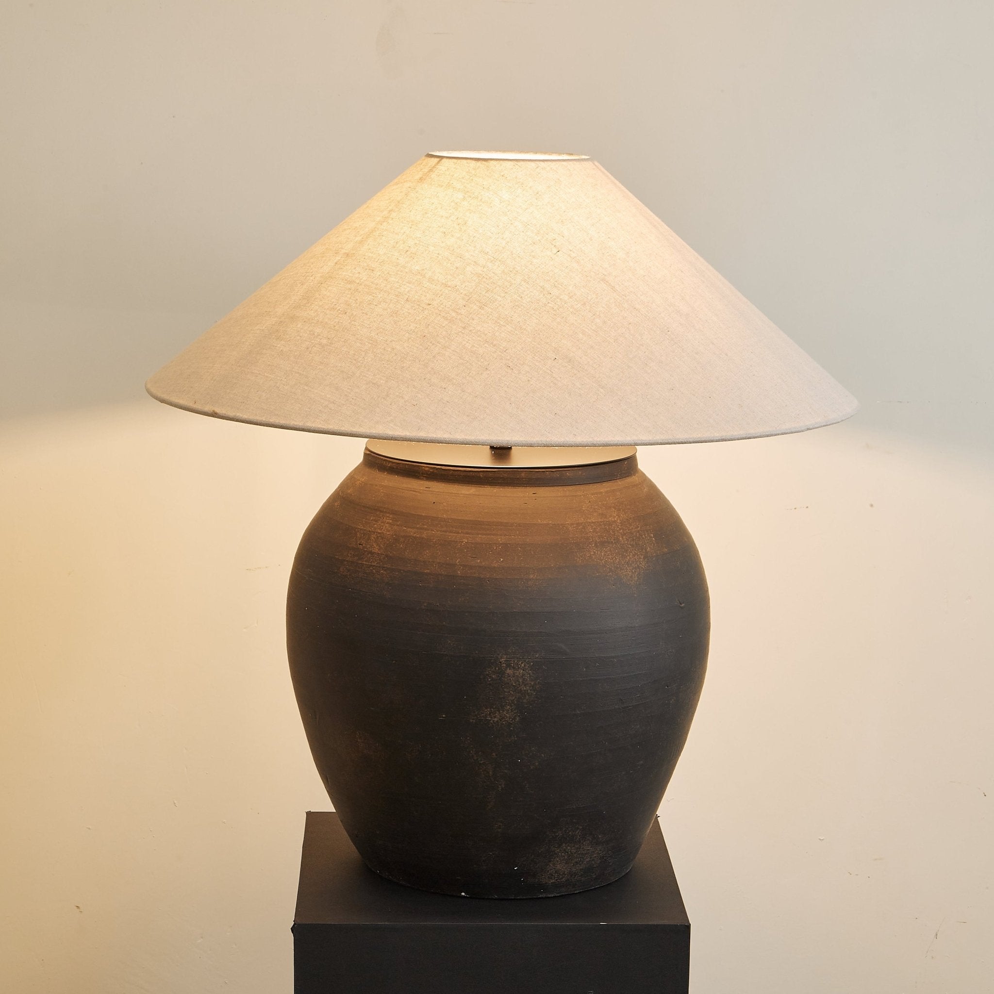 Eloise Modern Table Lamp-Neutral Decor
