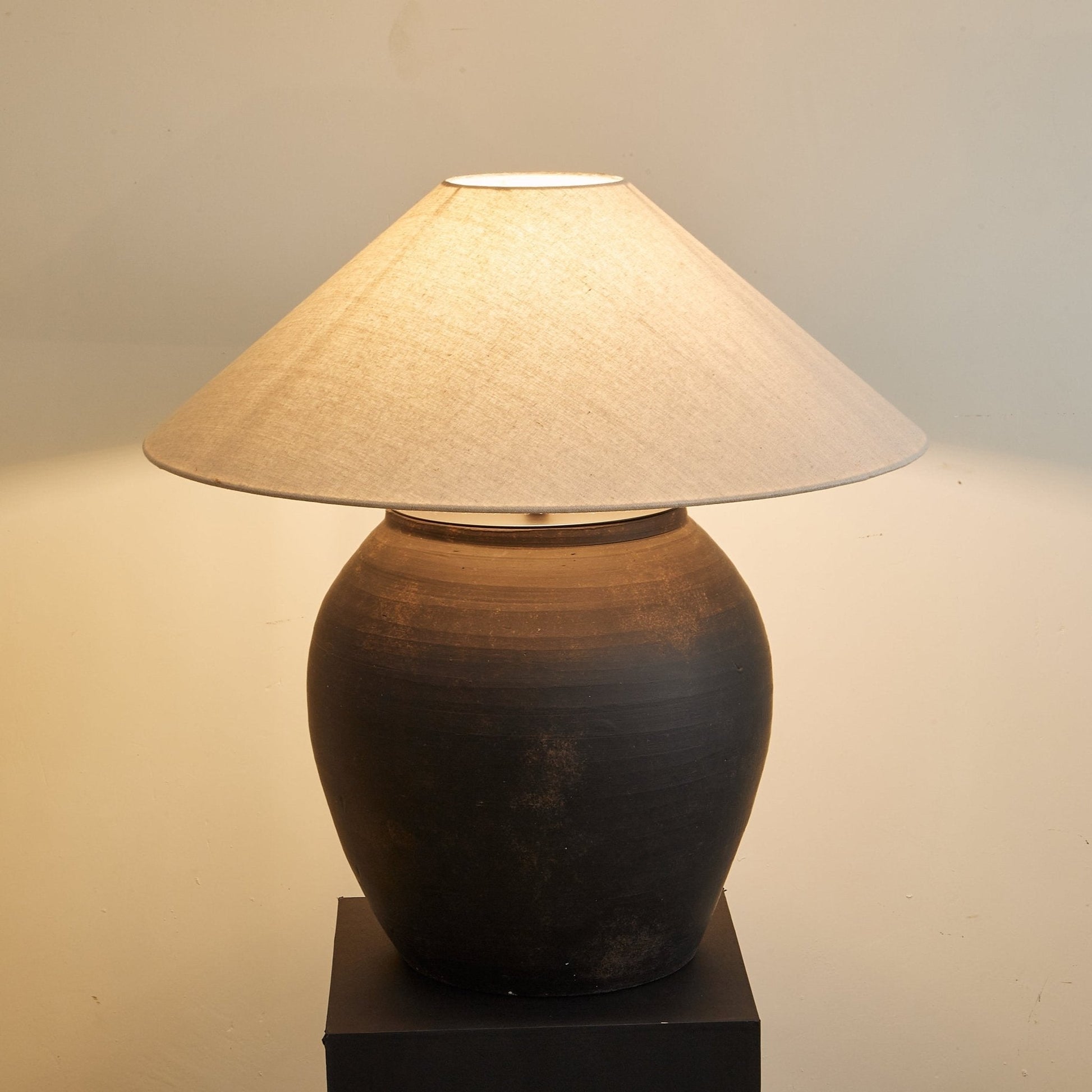 Eloise Modern Table Lamp-Neutral Decor