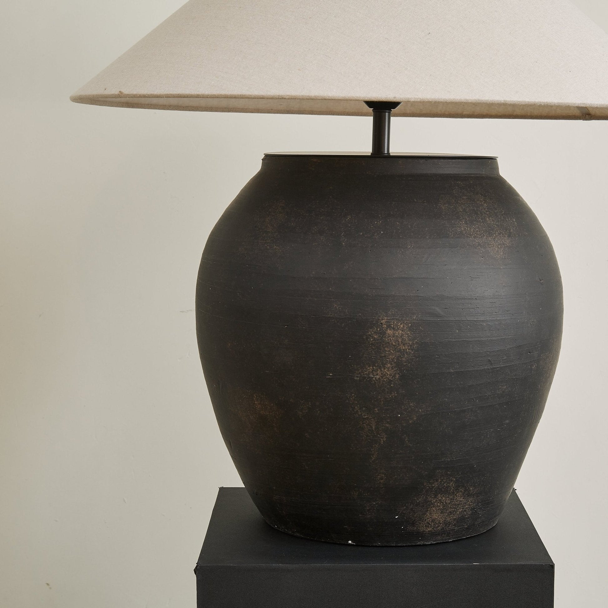 Eloise Modern Table Lamp-Neutral Decor