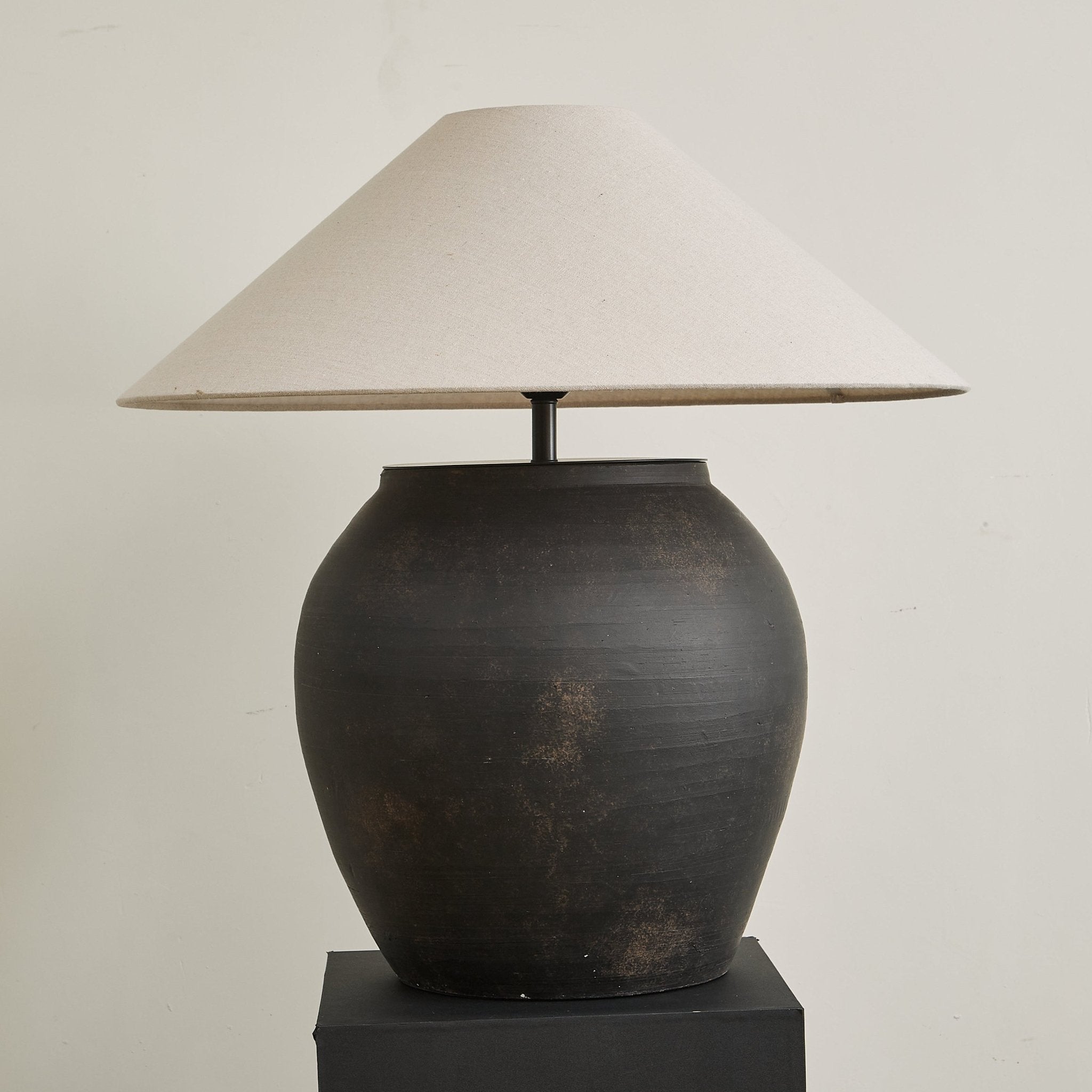 Eloise Modern Table Lamp-Neutral Decor