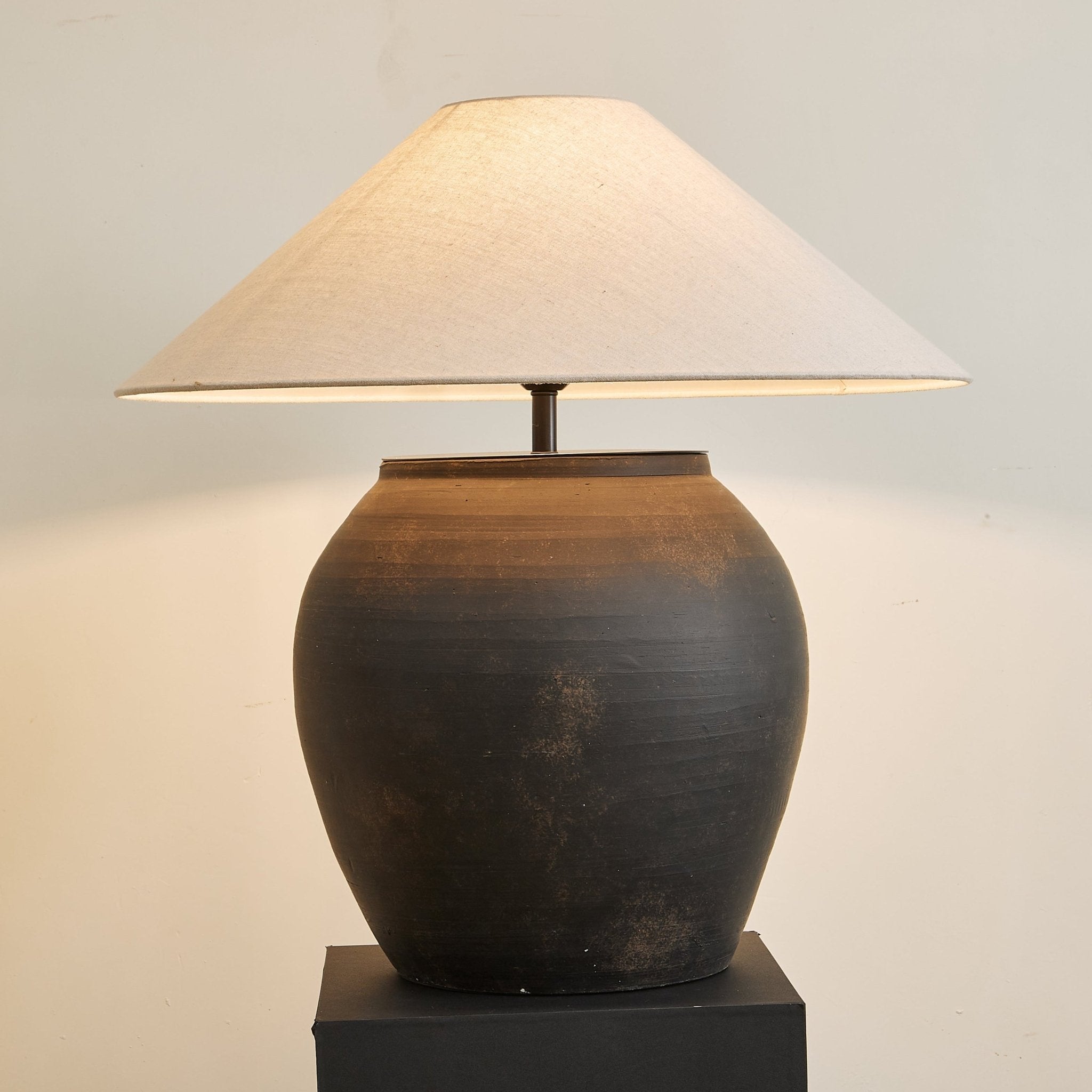 Eloise Modern Table Lamp-Neutral Decor