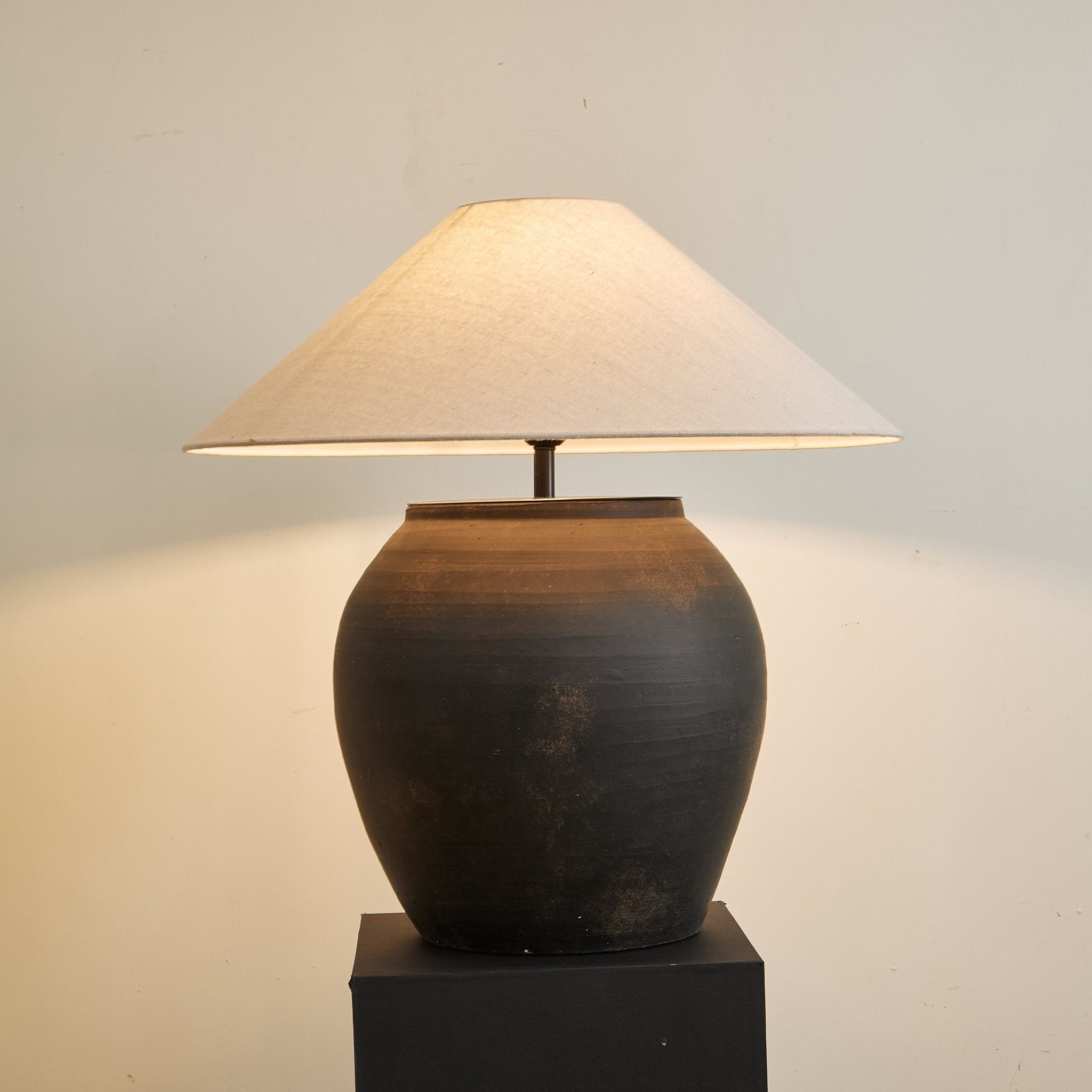 Eloise Modern Table Lamp-Neutral Decor