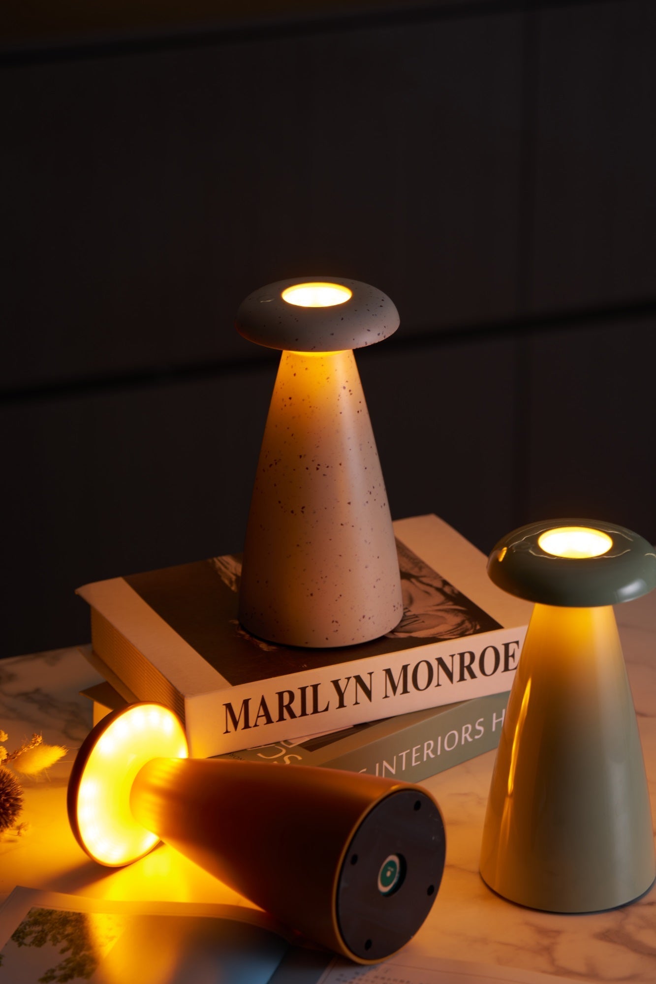 Mushroove Ceramic Minimalist Table Lamp-Neutral Decor