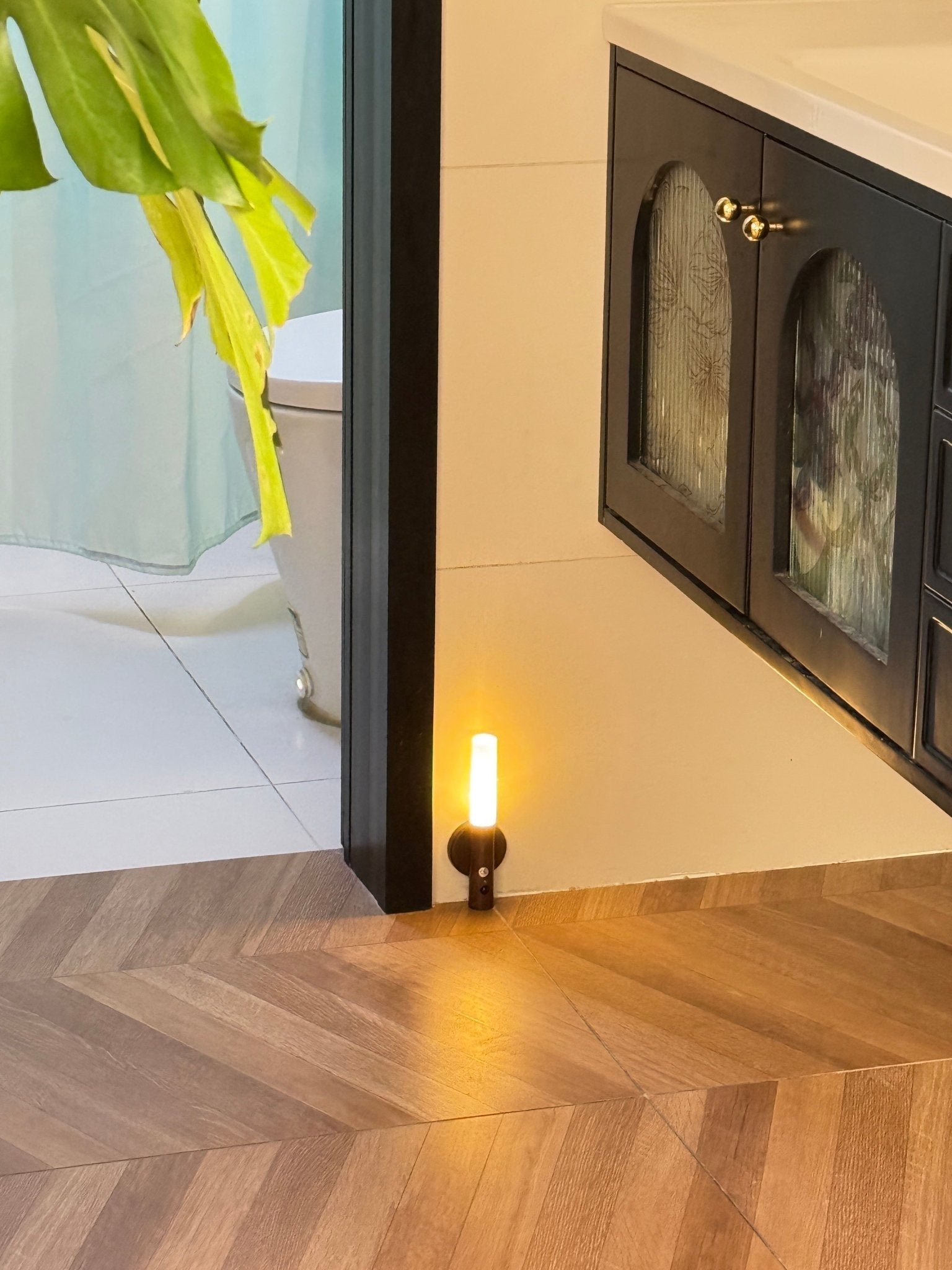 Hexl Magnet Rechargeable Wall Lamp-Neutral Decor