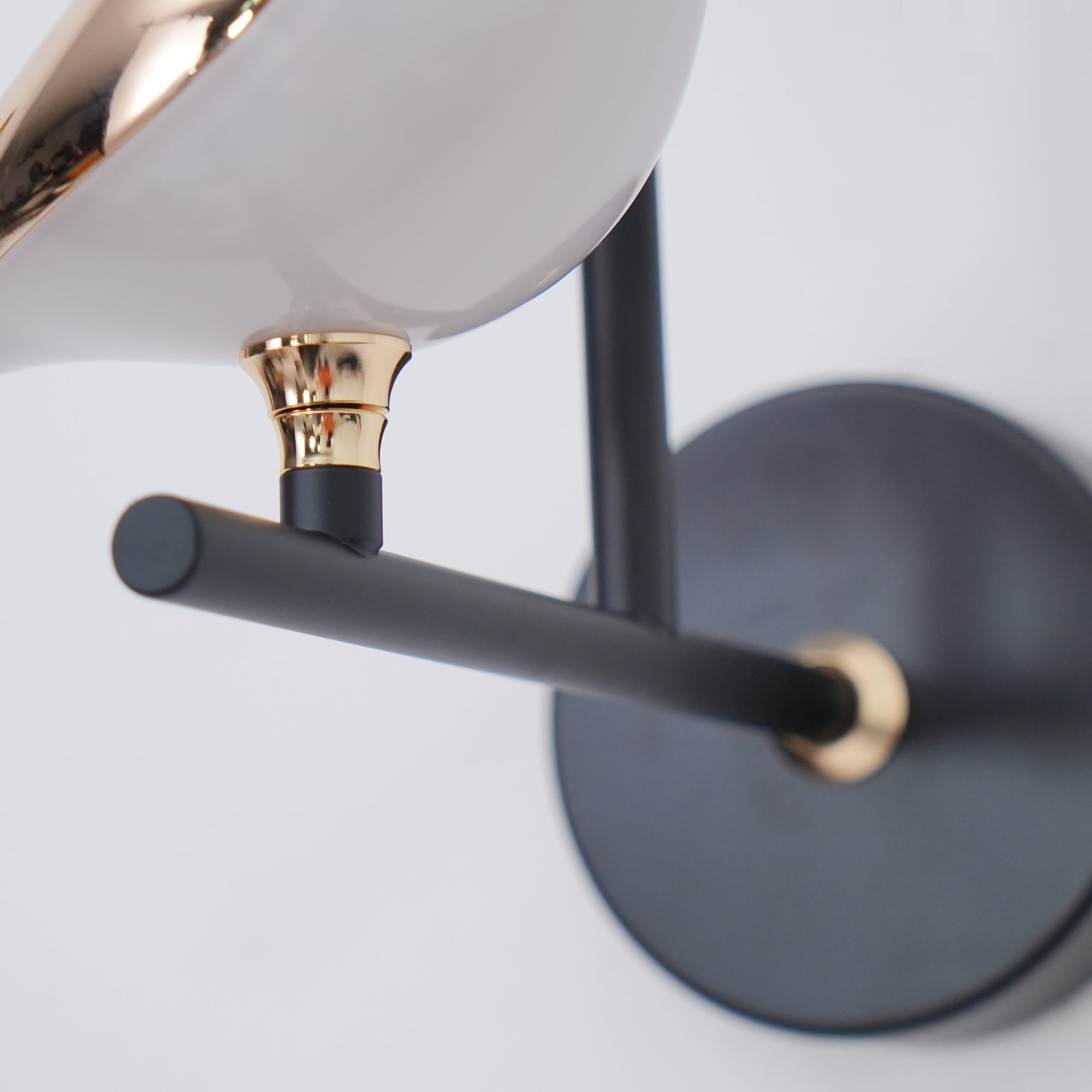 Vale Loveable Premium Nordic Art Plug-in Wall lamp-Neutral Decor