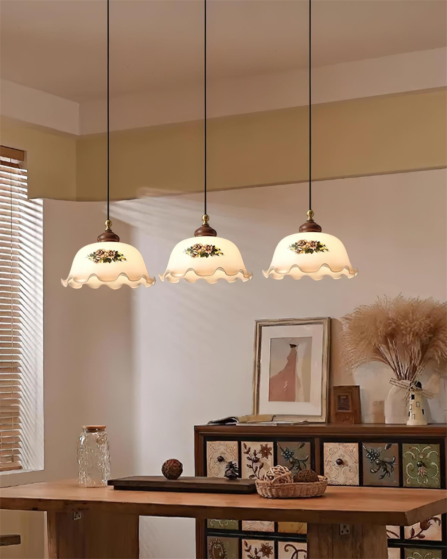 Belvia Vintage Floral Glass Pendant Light