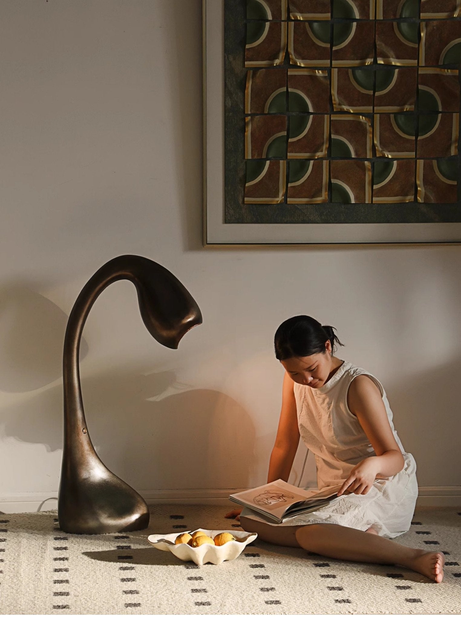 Kyns Sculptural Table Lamp-Neutral Decor