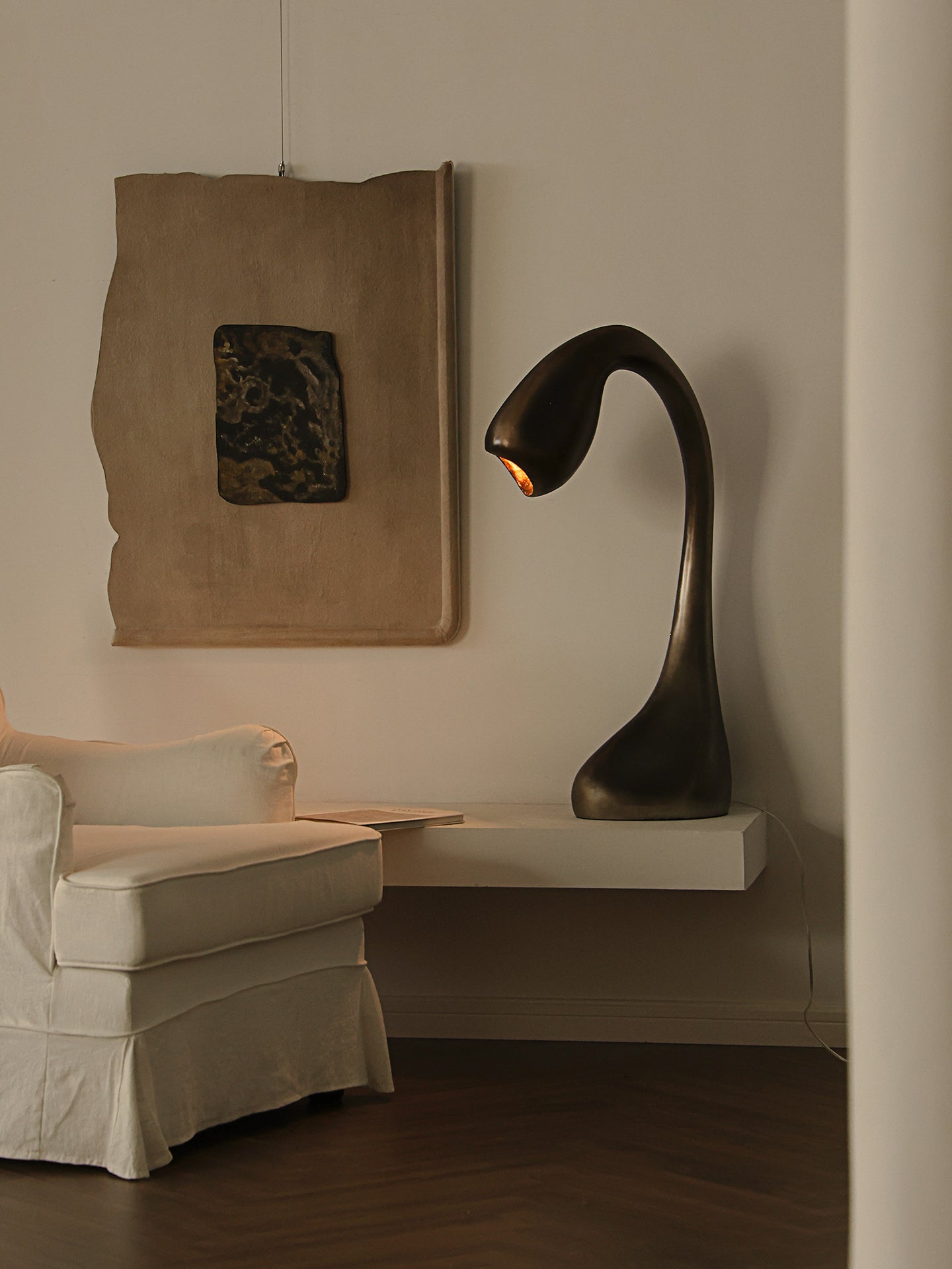 Kyns Sculptural Table Lamp-Neutral Decor