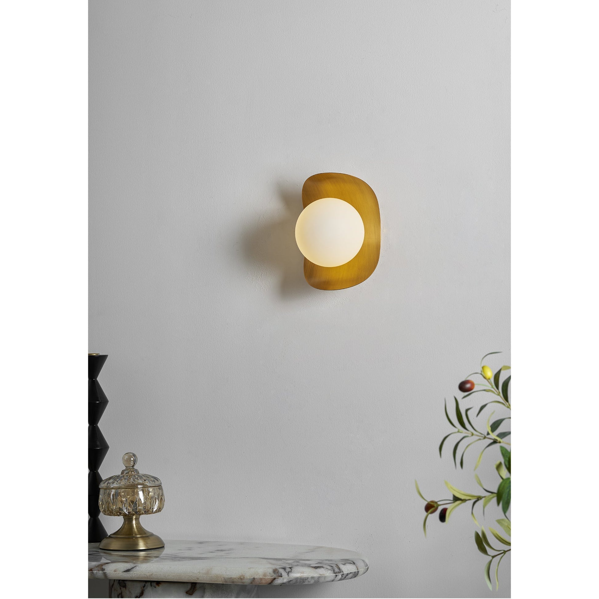 Dimensional drawing of the Nouvel Wall Lamp with height, width, and depth.