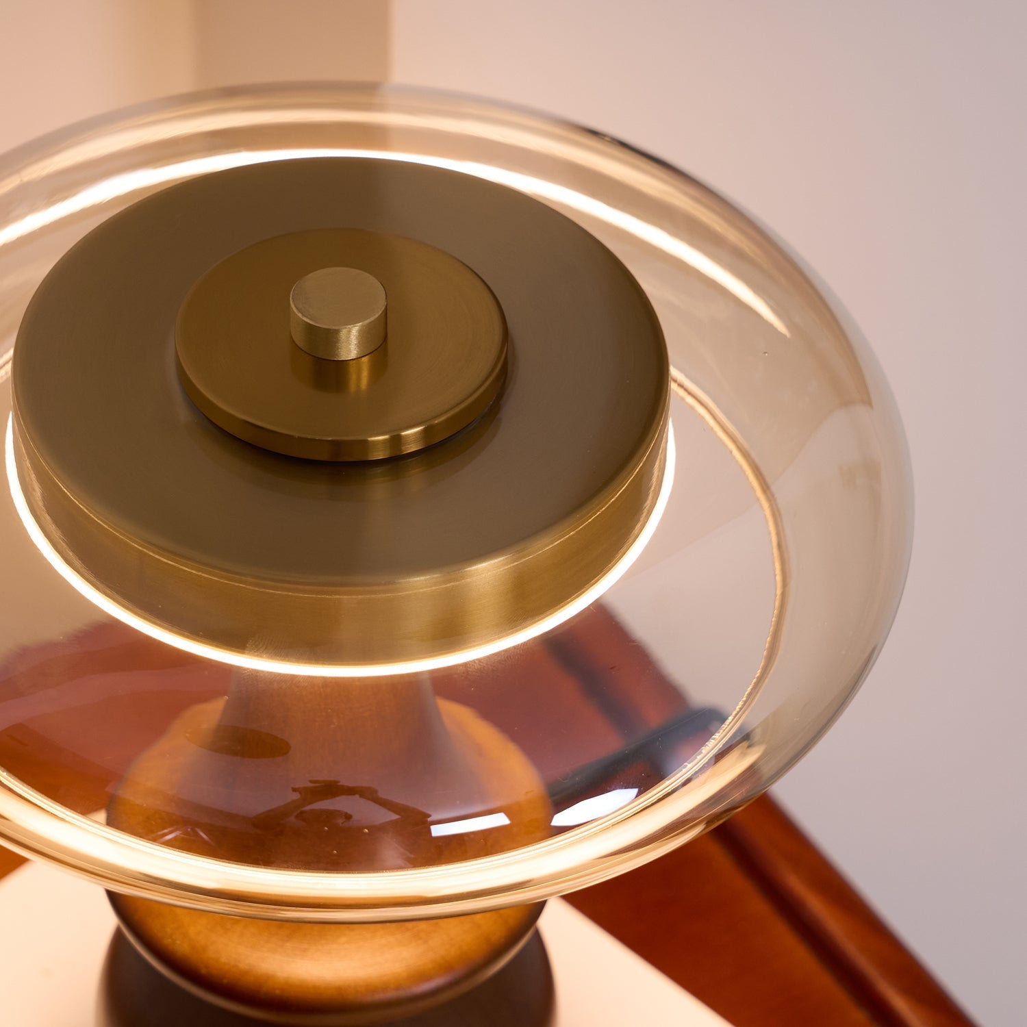 Moro Retro Wood Table Lamp-Neutral Decor
