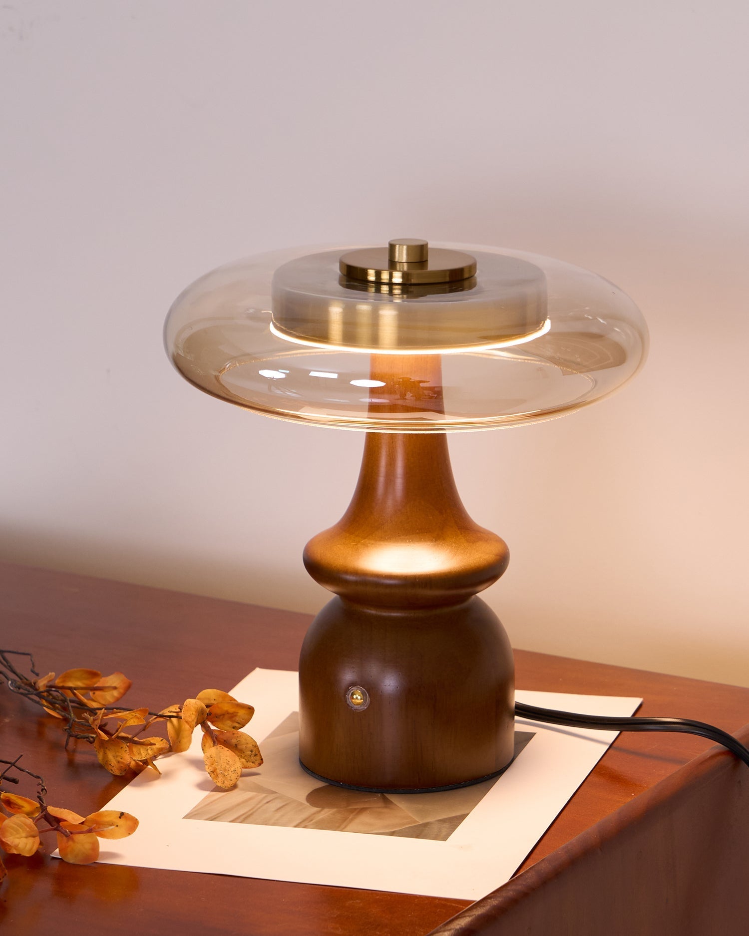 Moro Retro Wood Table Lamp-Neutral Decor