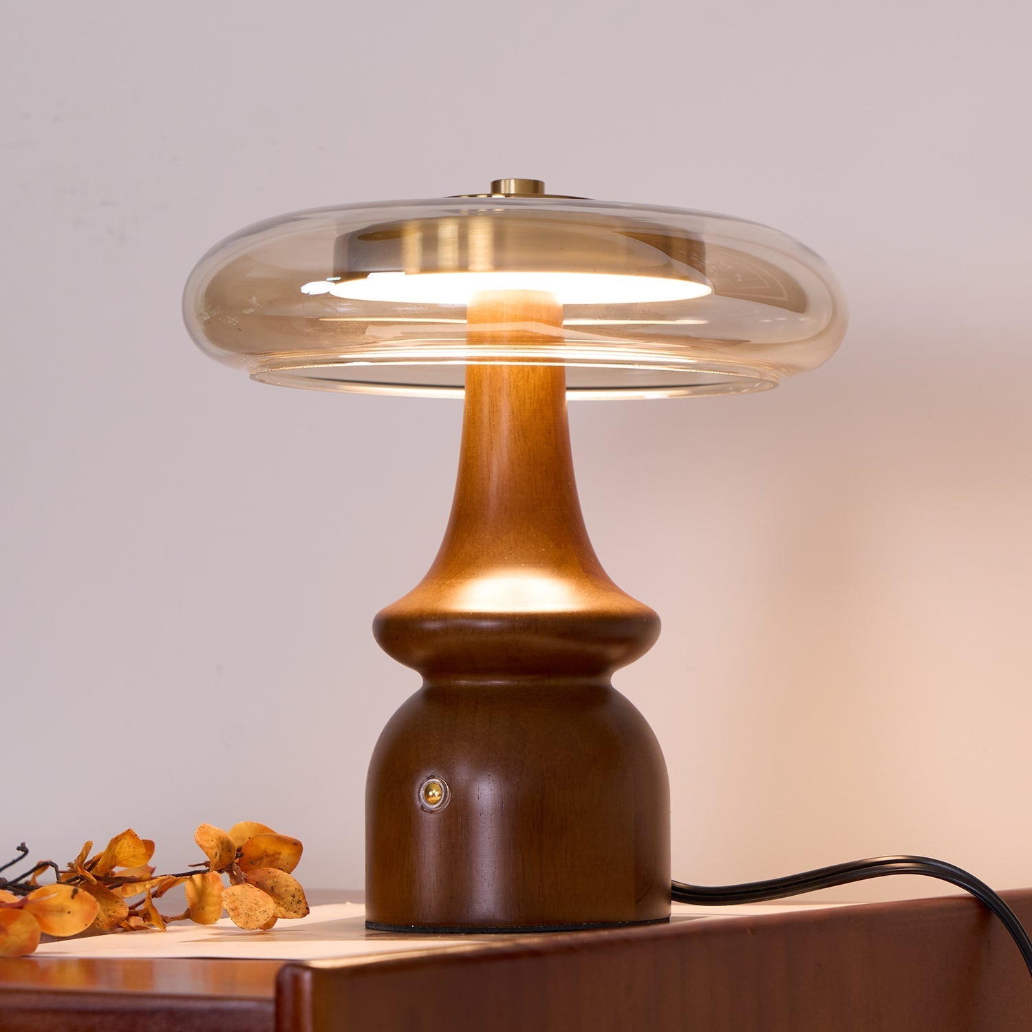 Moro Retro Wood Table Lamp-Neutral Decor