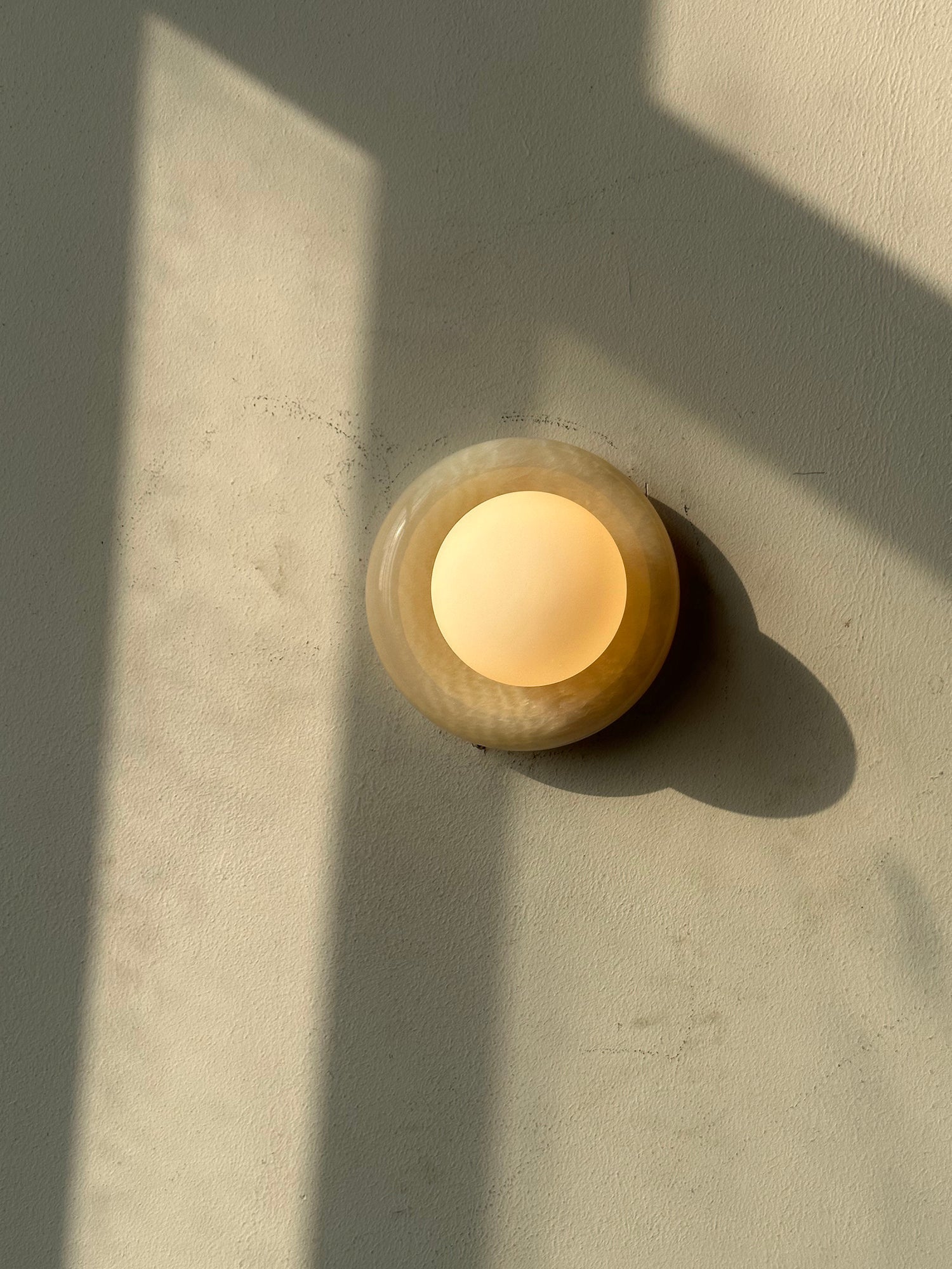 Cemaros Jade Glass Wall Lamp-Neutral Decor
