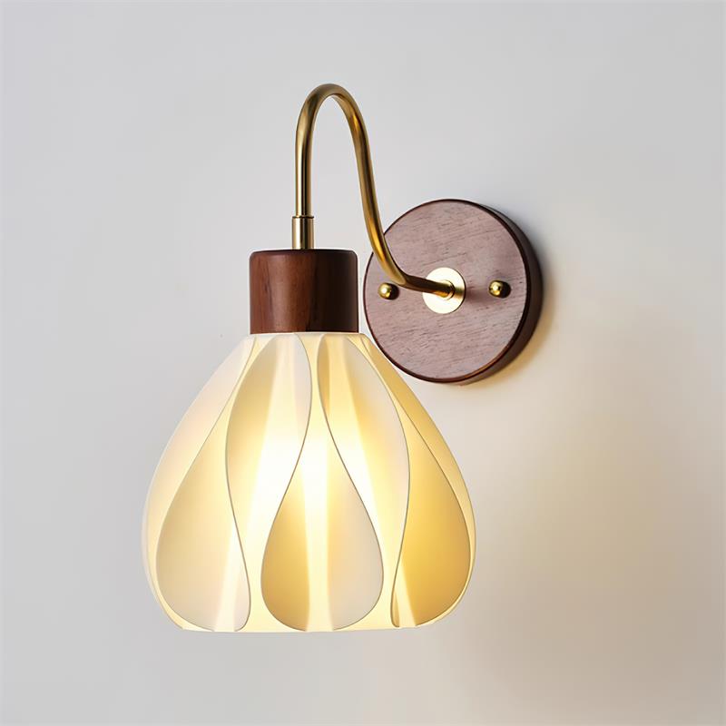 Pivona Glass Wall Lamp