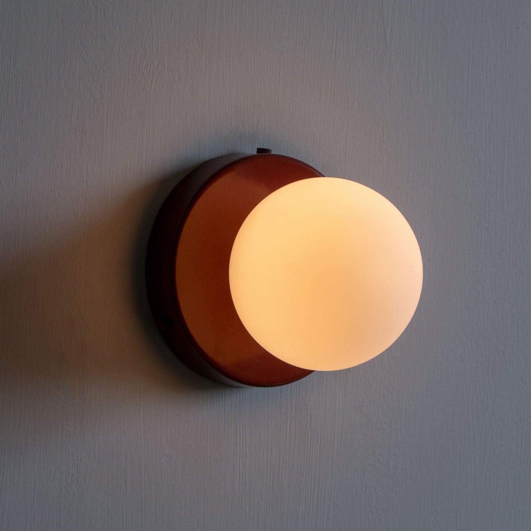 Otis Modern Minimalist Glass Wall Lamp-Neutral Decor