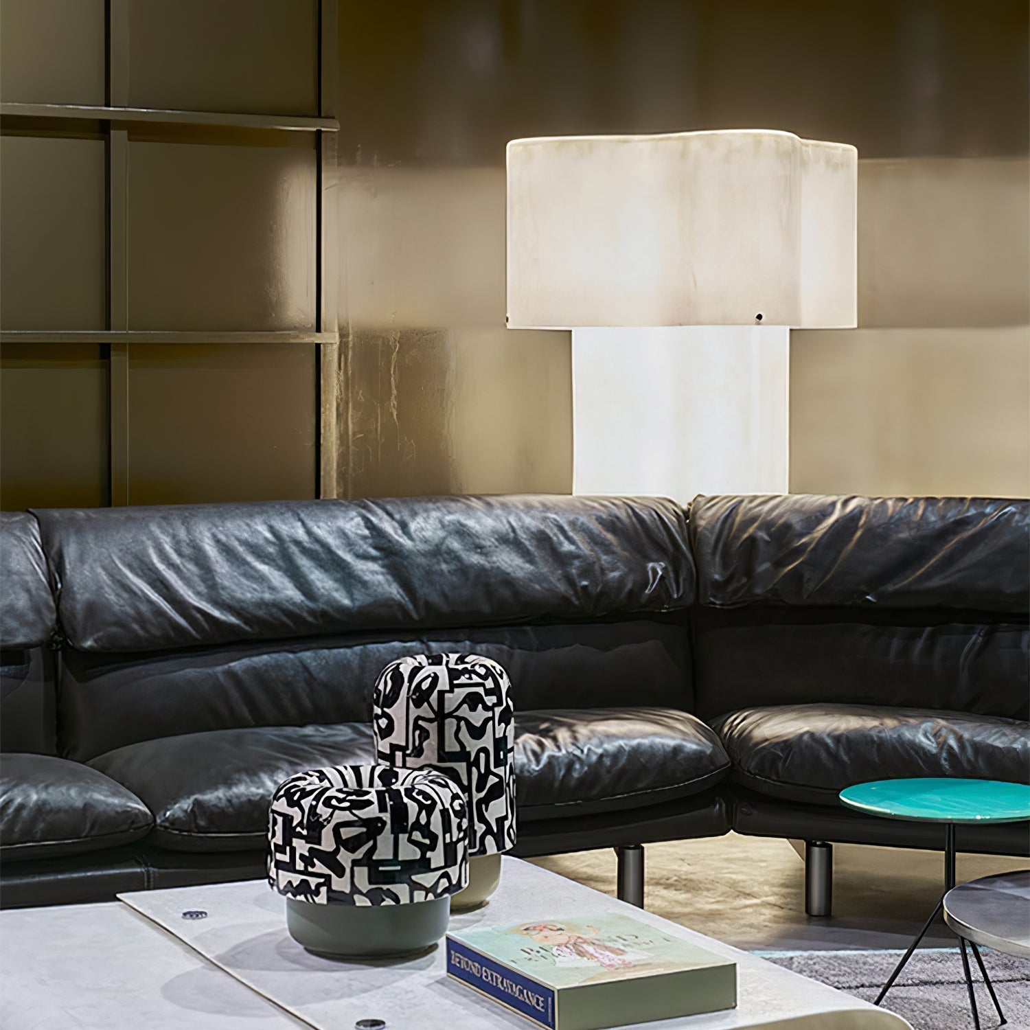 Loneo Minimalist FRP Floor Lamp-Neutral Decor