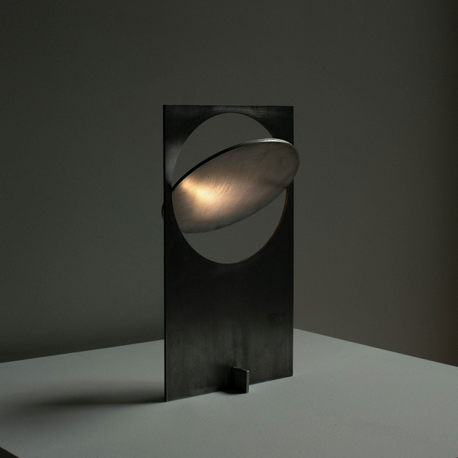 Sixor Steel Futuristic Table Lamp-Neutral Decor