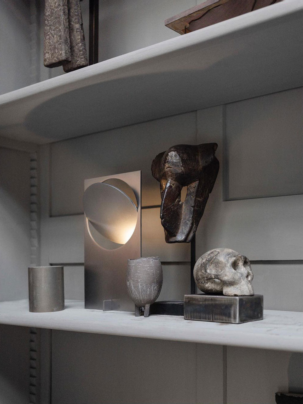 Sixor Steel Futuristic Table Lamp-Neutral Decor