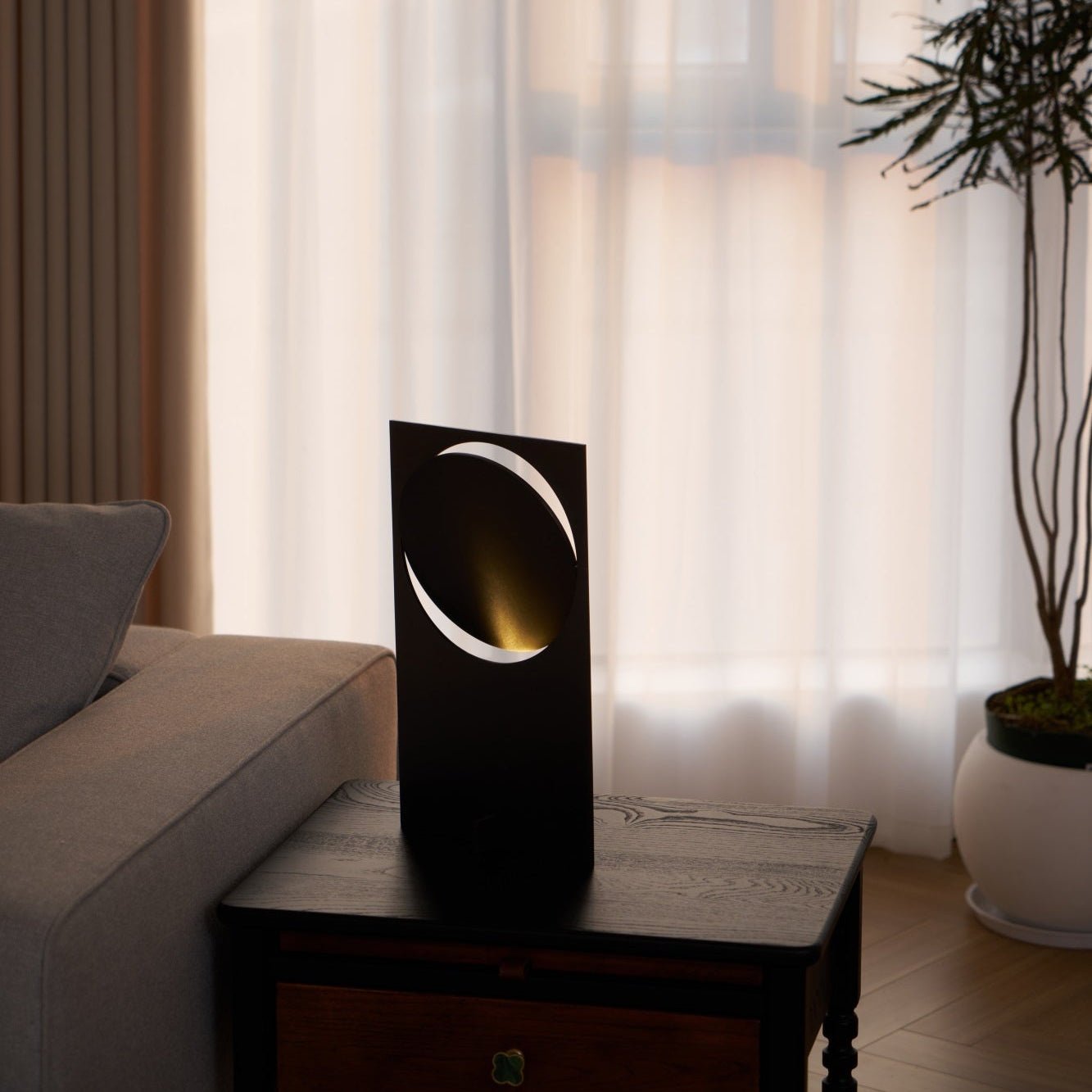 Sixor Steel Futuristic Table Lamp-Neutral Decor