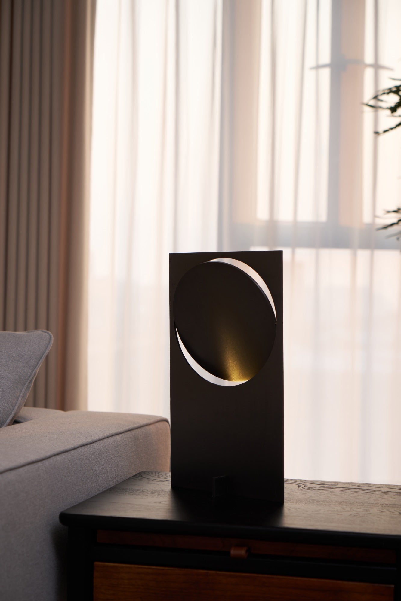 Sixor Steel Futuristic Table Lamp-Neutral Decor